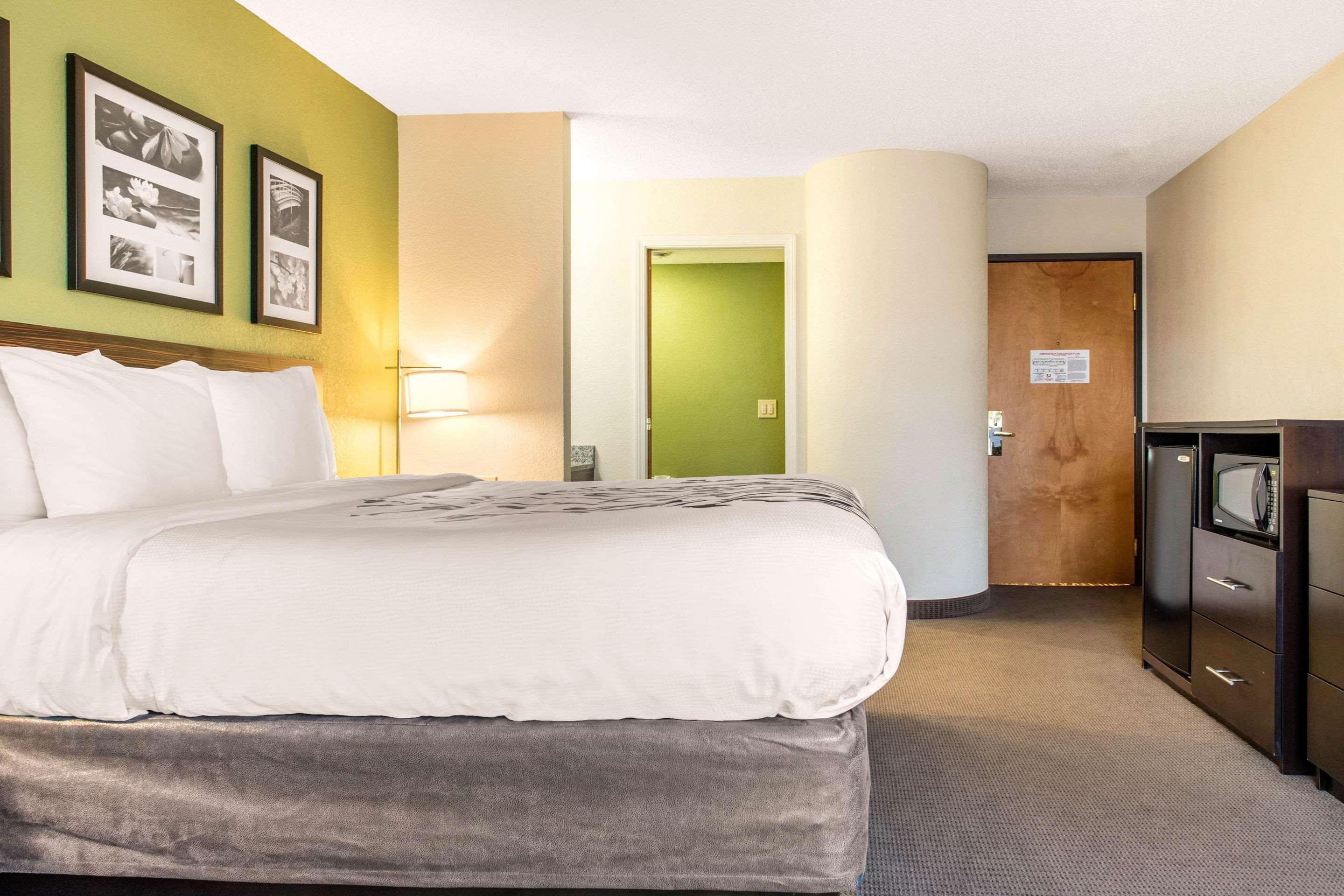 Sleep Inn & Suites Columbus Exterior photo