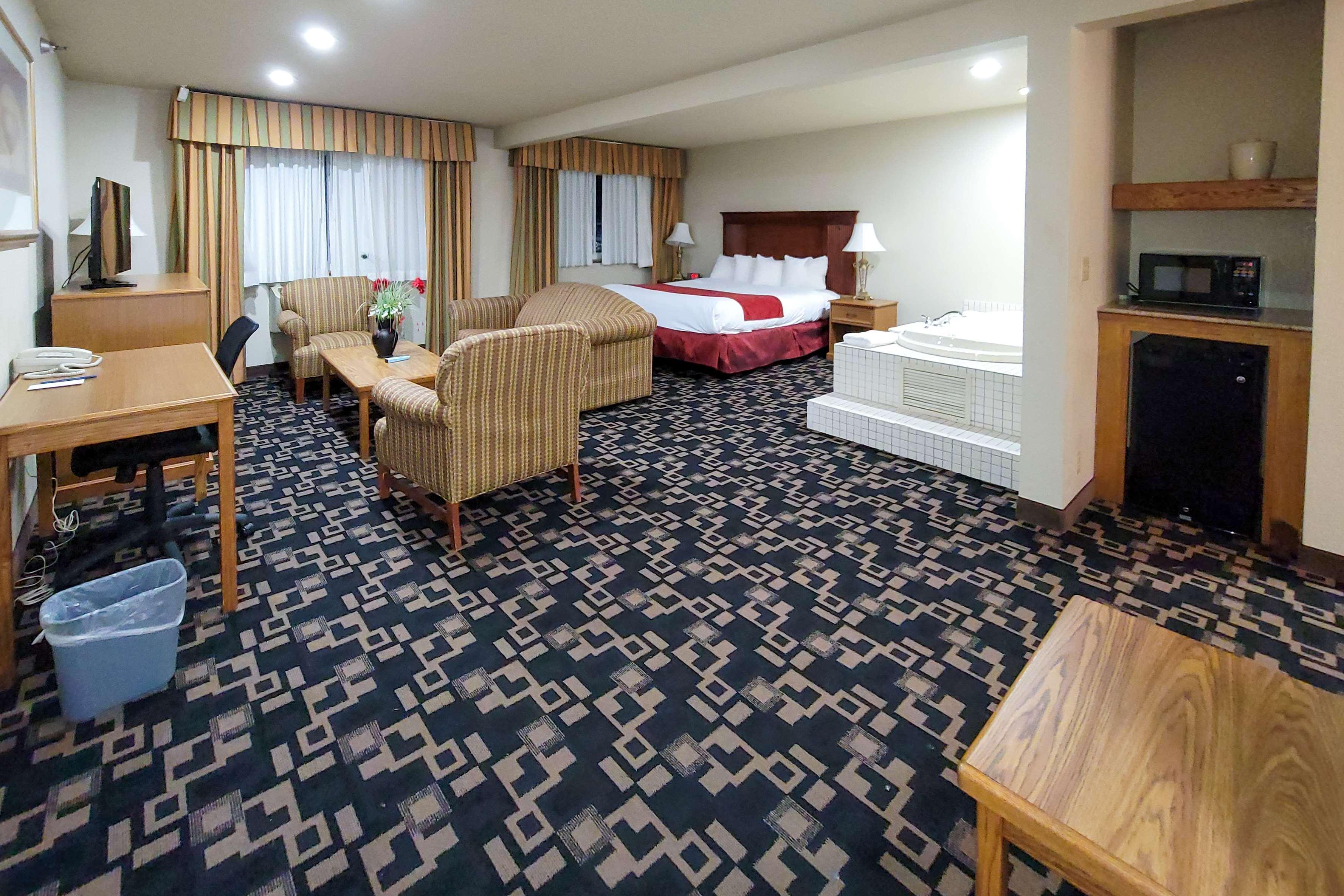 Comfort Inn & Suites Shakopee Exterior photo