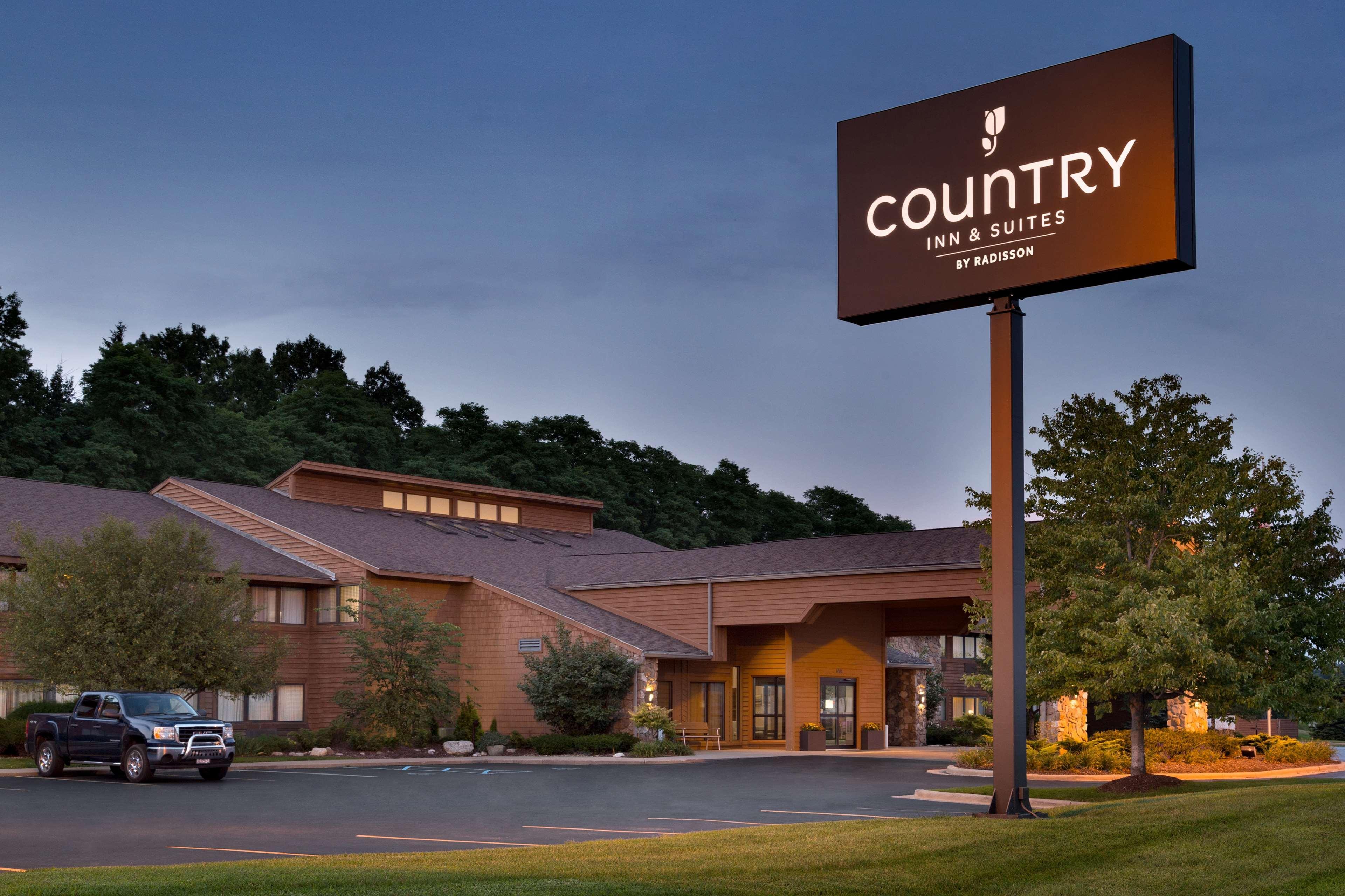 Country Inn & Suites By Radisson, Mishawaka, In South Bend Exterior photo