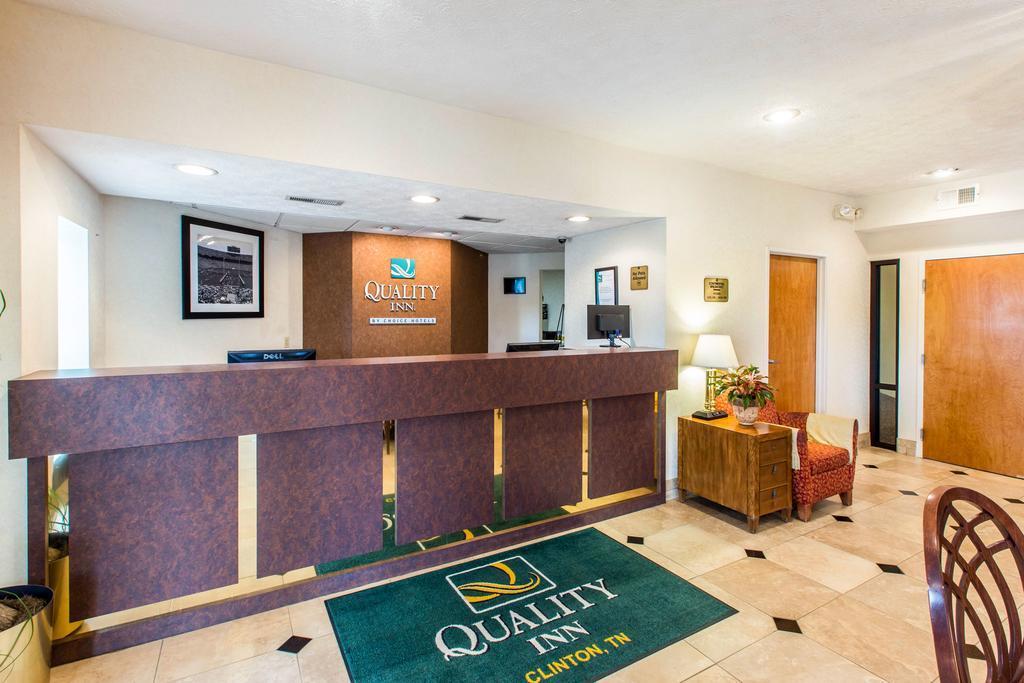 Quality Inn Clinton-Knoxville North Exterior photo