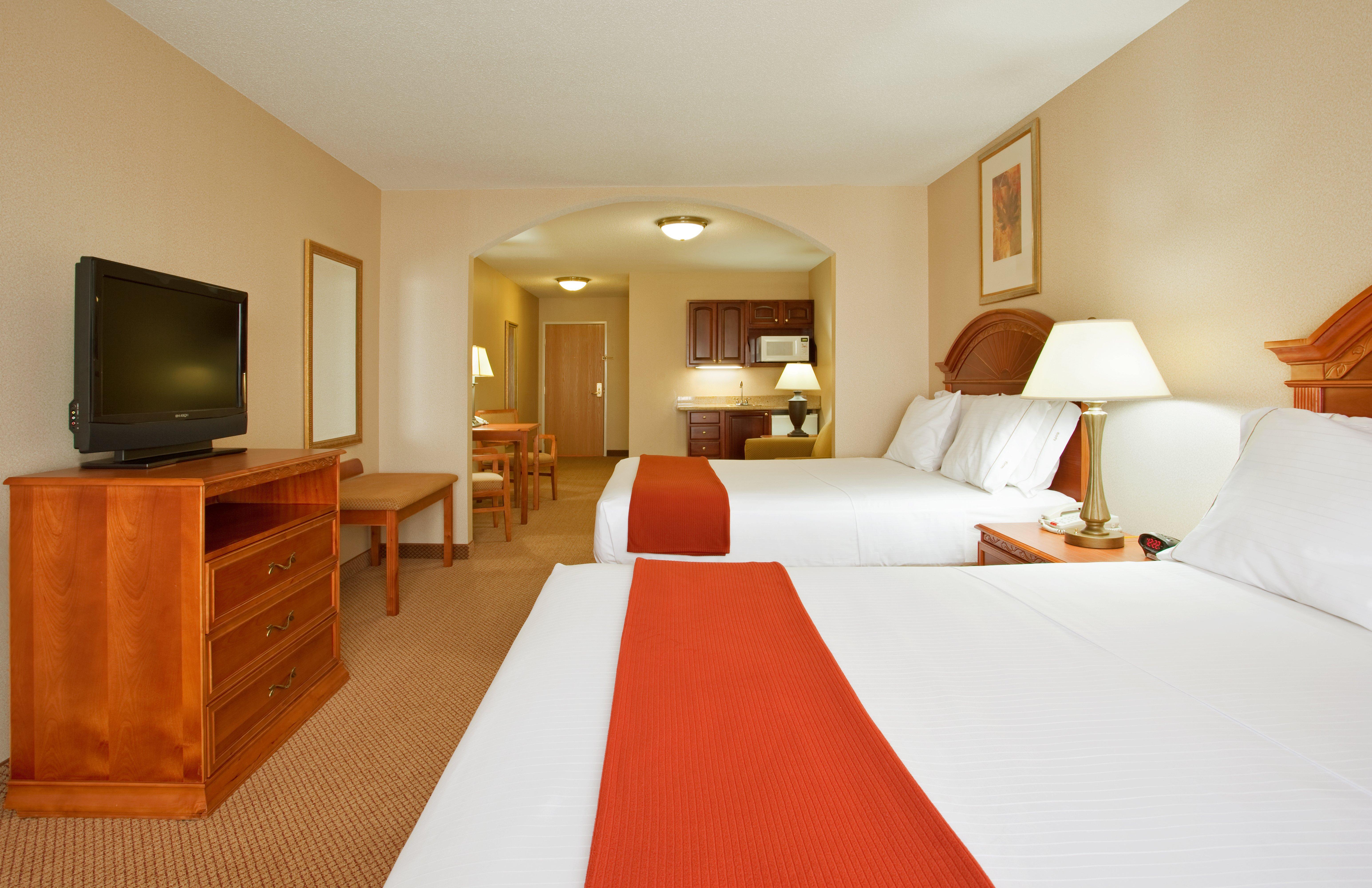 Holiday Inn Express Hotel & Suites Logansport, An Ihg Hotel Exterior photo