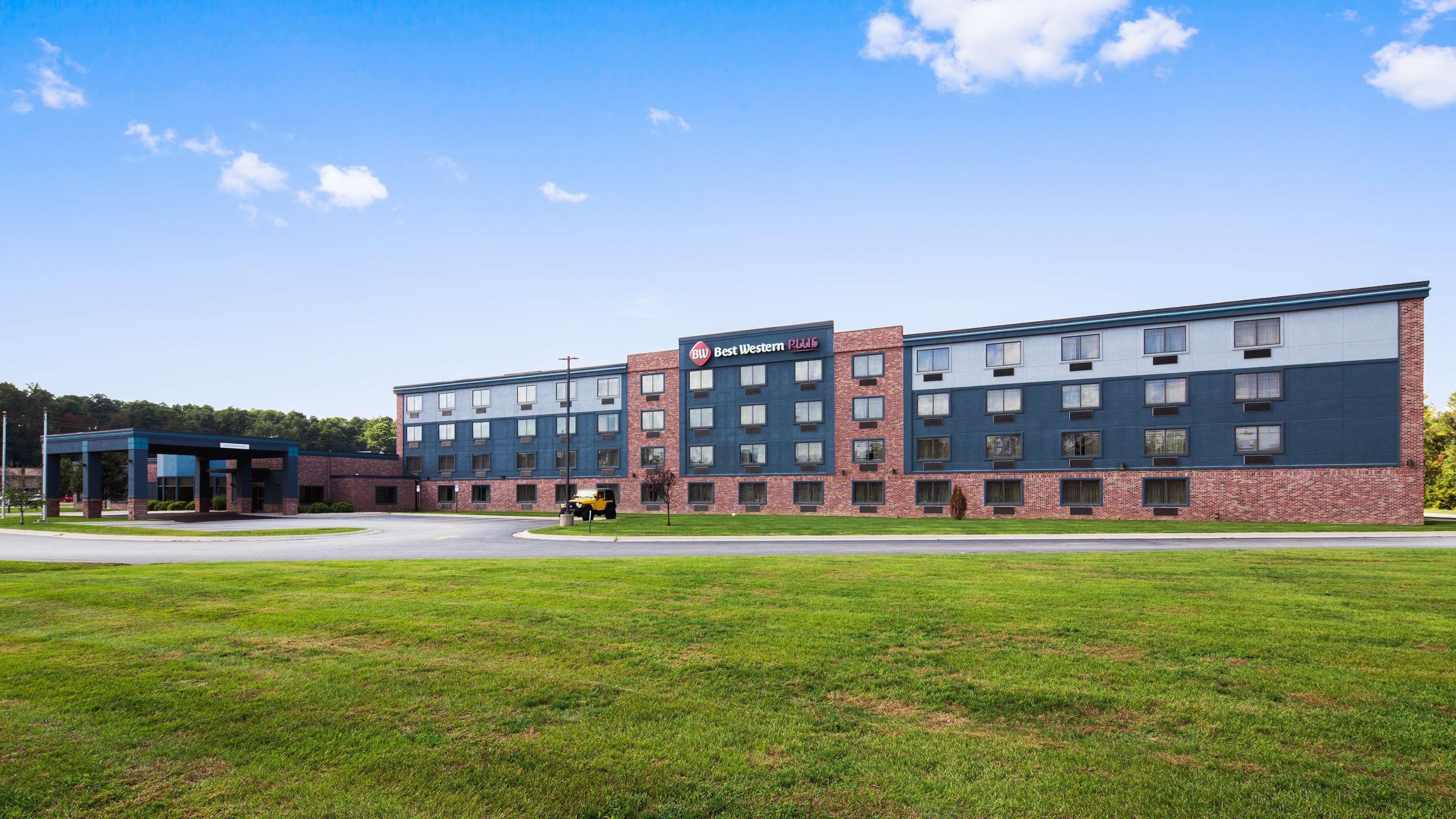 Best Western Plus Portage Hotel And Suites Exterior photo