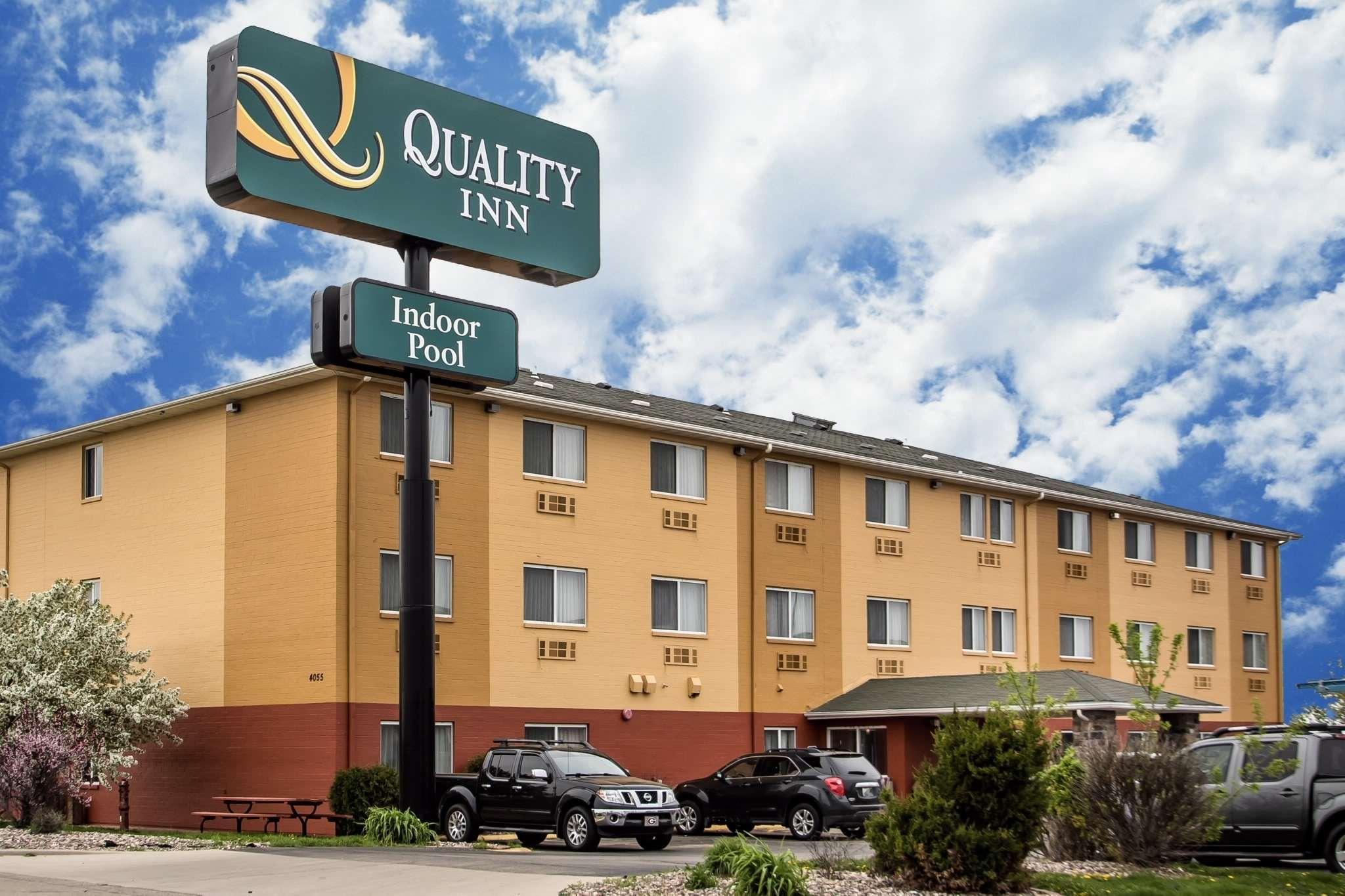 Quality Inn Dubuque On Hwy 20 Exterior photo