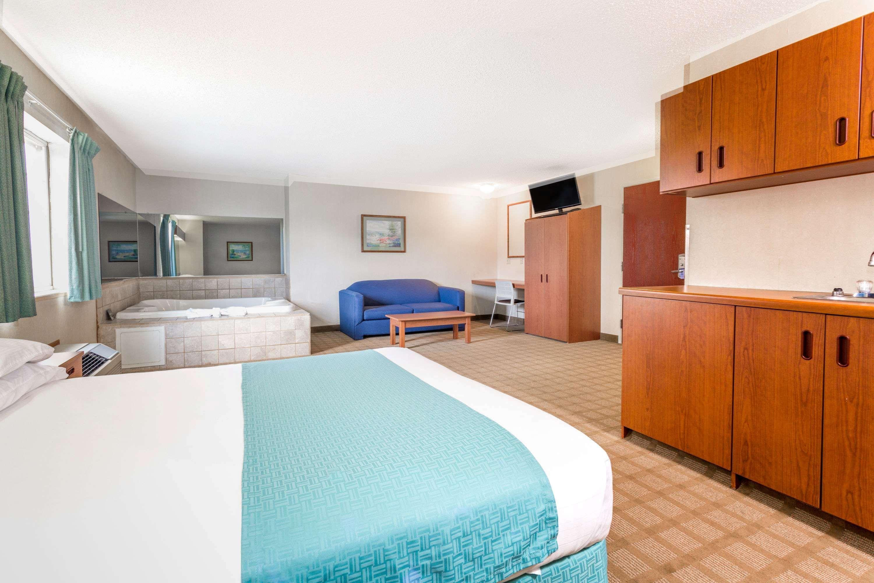 Microtel Inn & Suites By Wyndham Dry Ridge Exterior photo