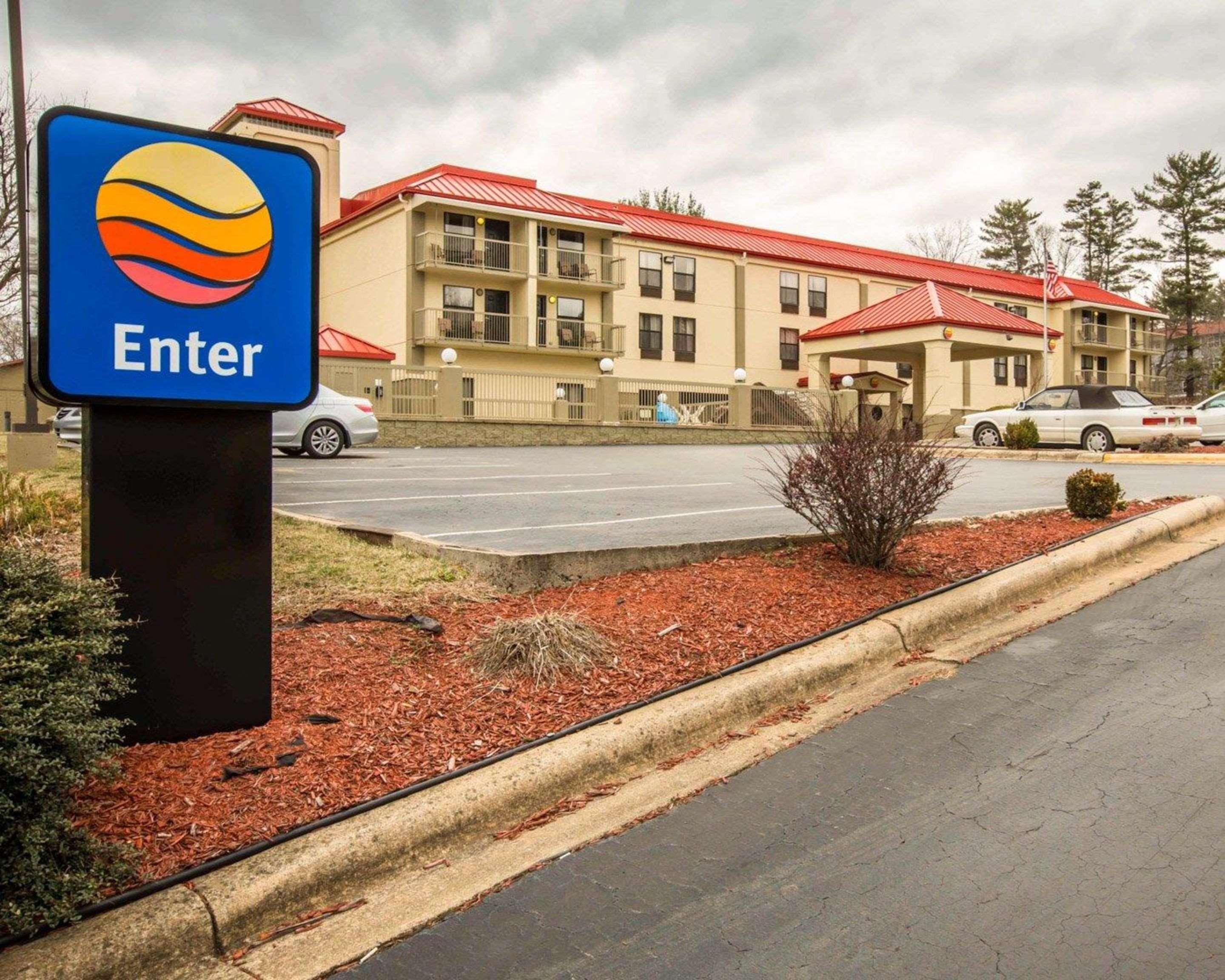 Comfort Inn Asheville Biltmore West Exterior photo