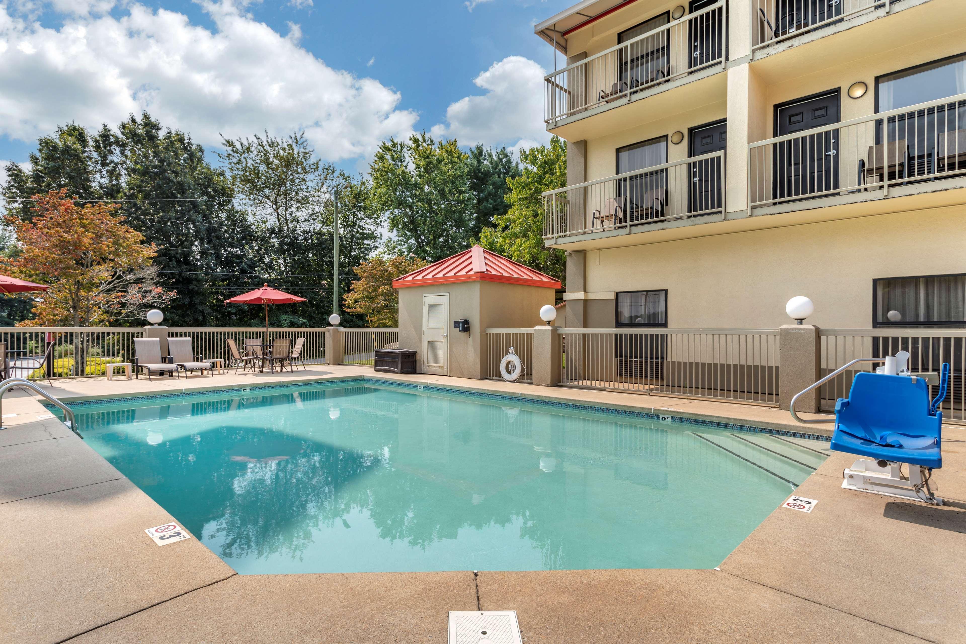 Comfort Inn Asheville Biltmore West Exterior photo