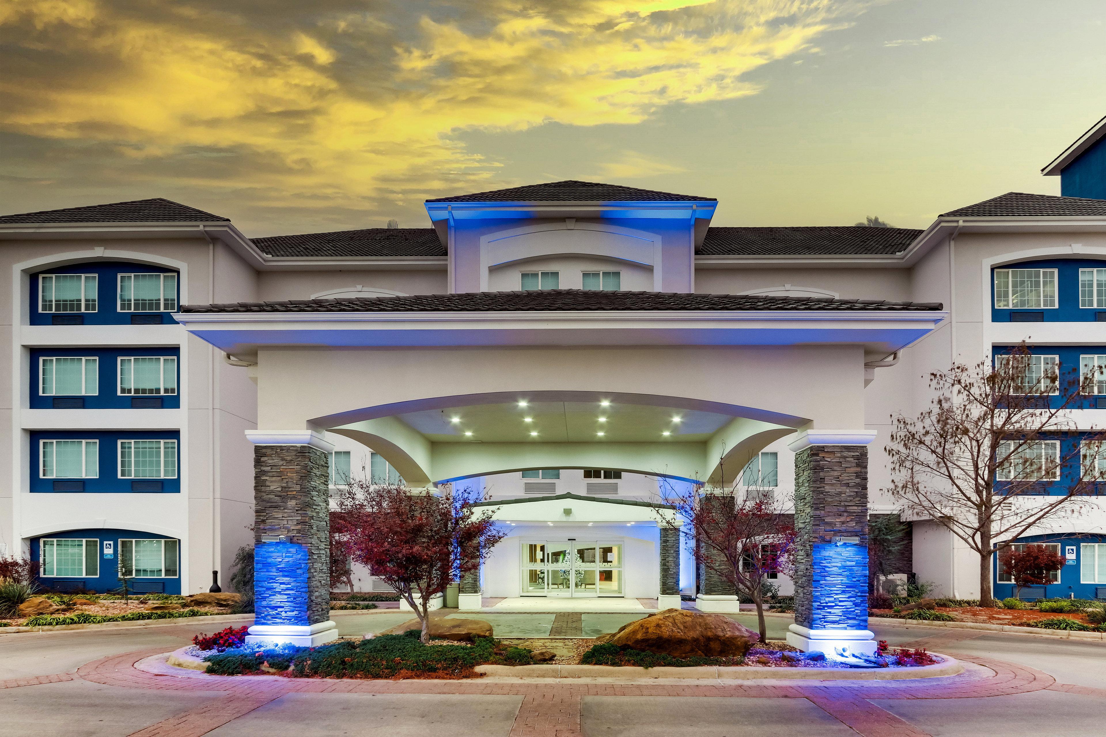 Holiday Inn Express & Suites - Ardmore, An Ihg Hotel Exterior photo