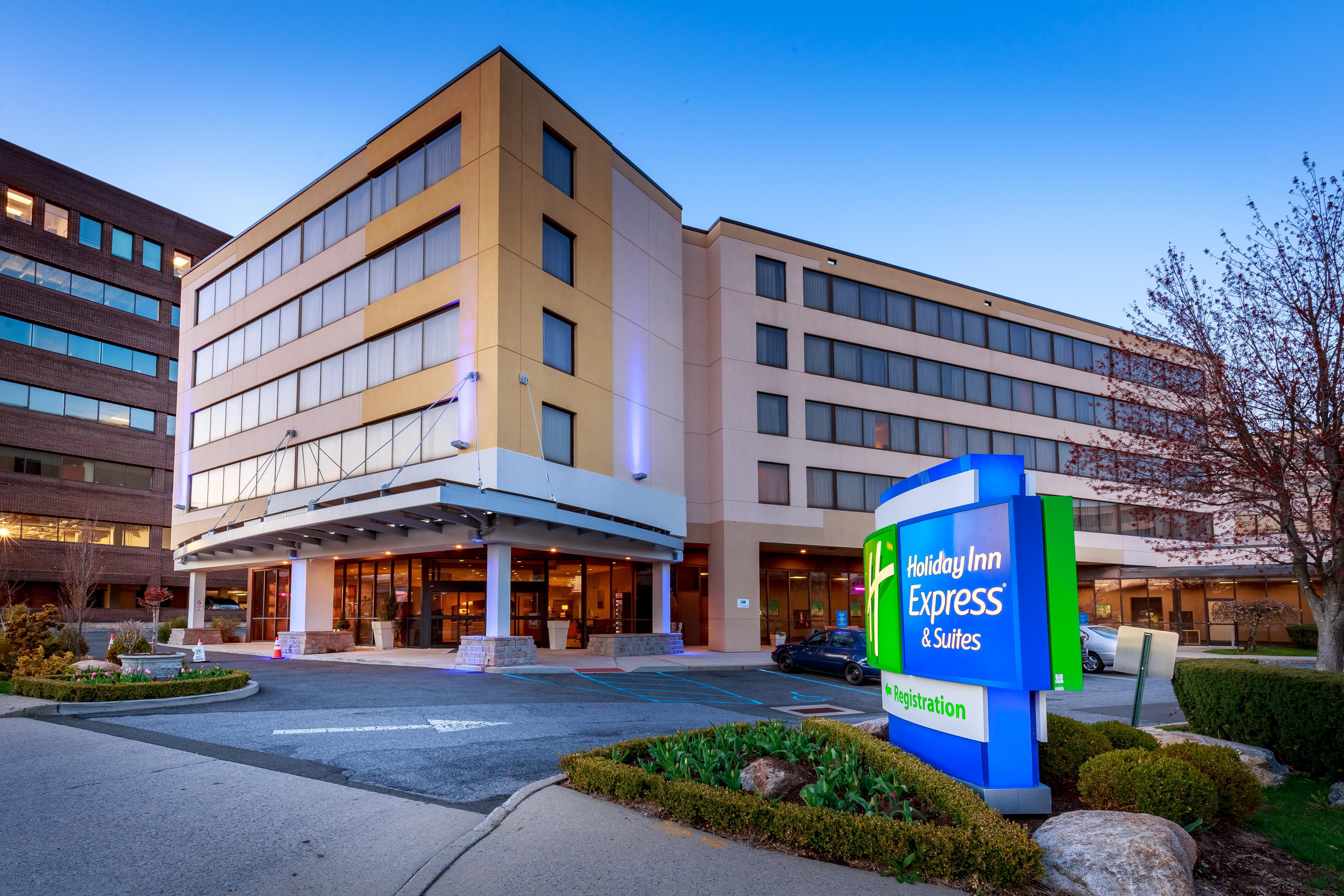 Holiday Inn Express Stamford, An Ihg Hotel Exterior photo