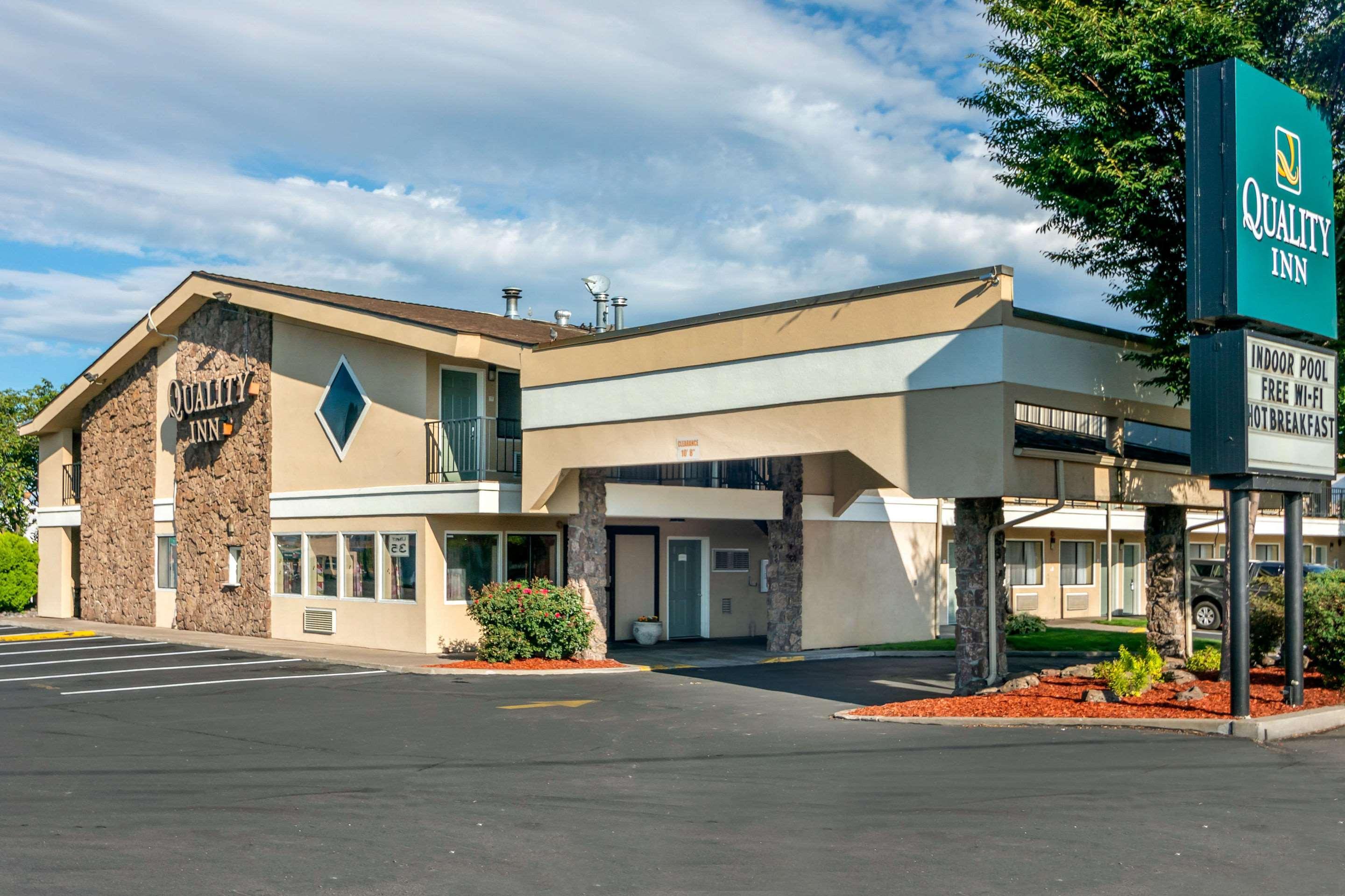 Quality Inn Klamath Falls - Crater Lake Gateway Exterior photo