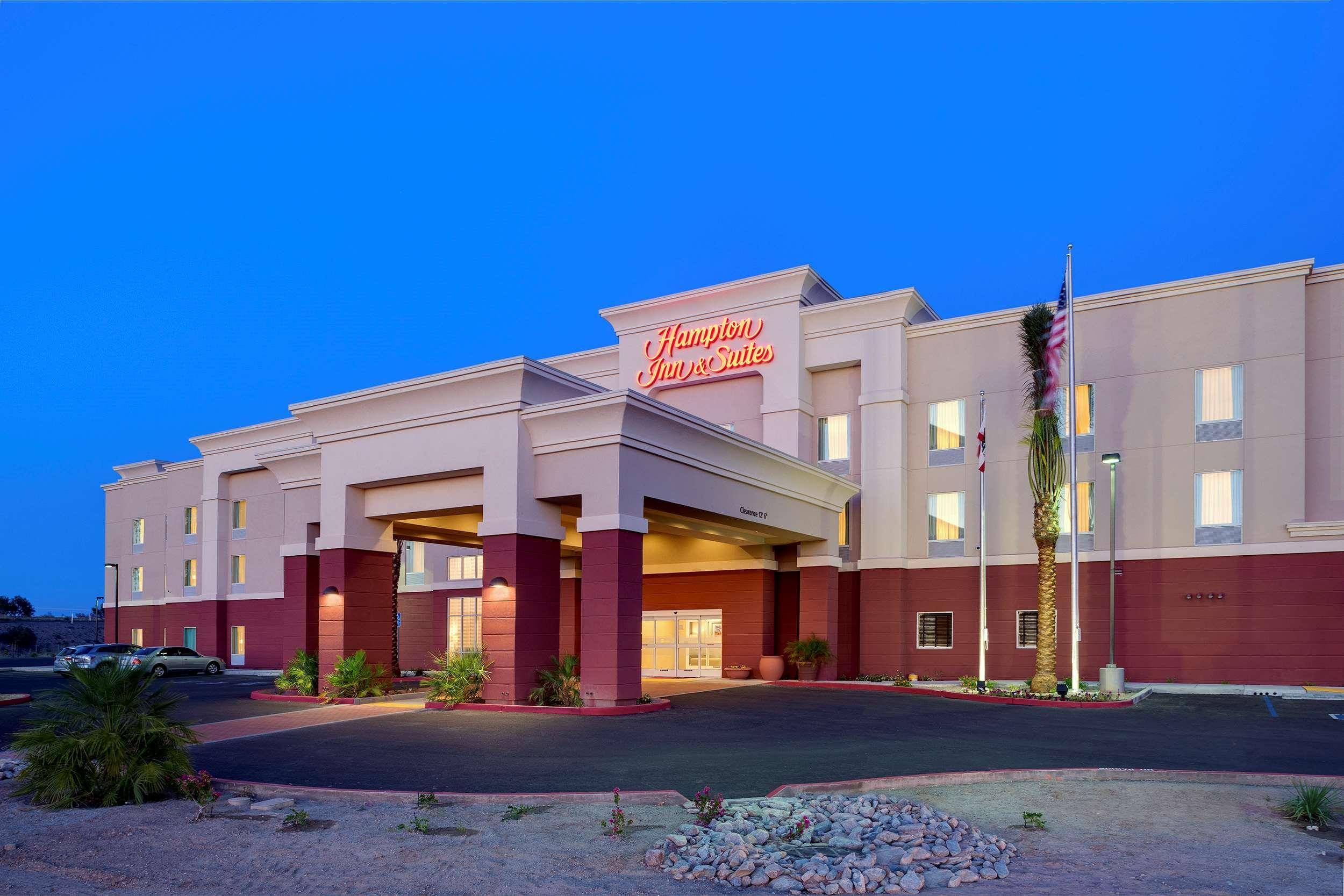 Hampton Inn & Suites Blythe, Ca Exterior photo