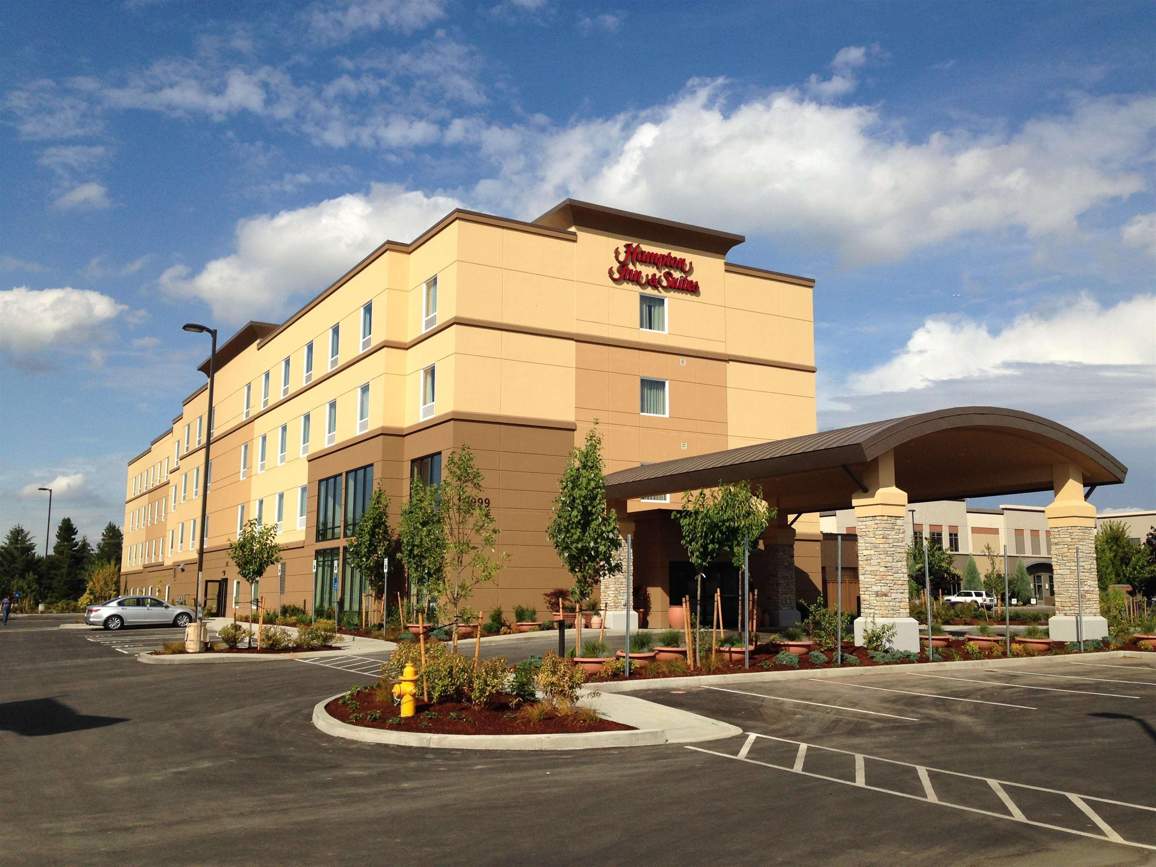 Hampton Inn & Suites Portland/Hillsboro-Evergreen Park Exterior photo