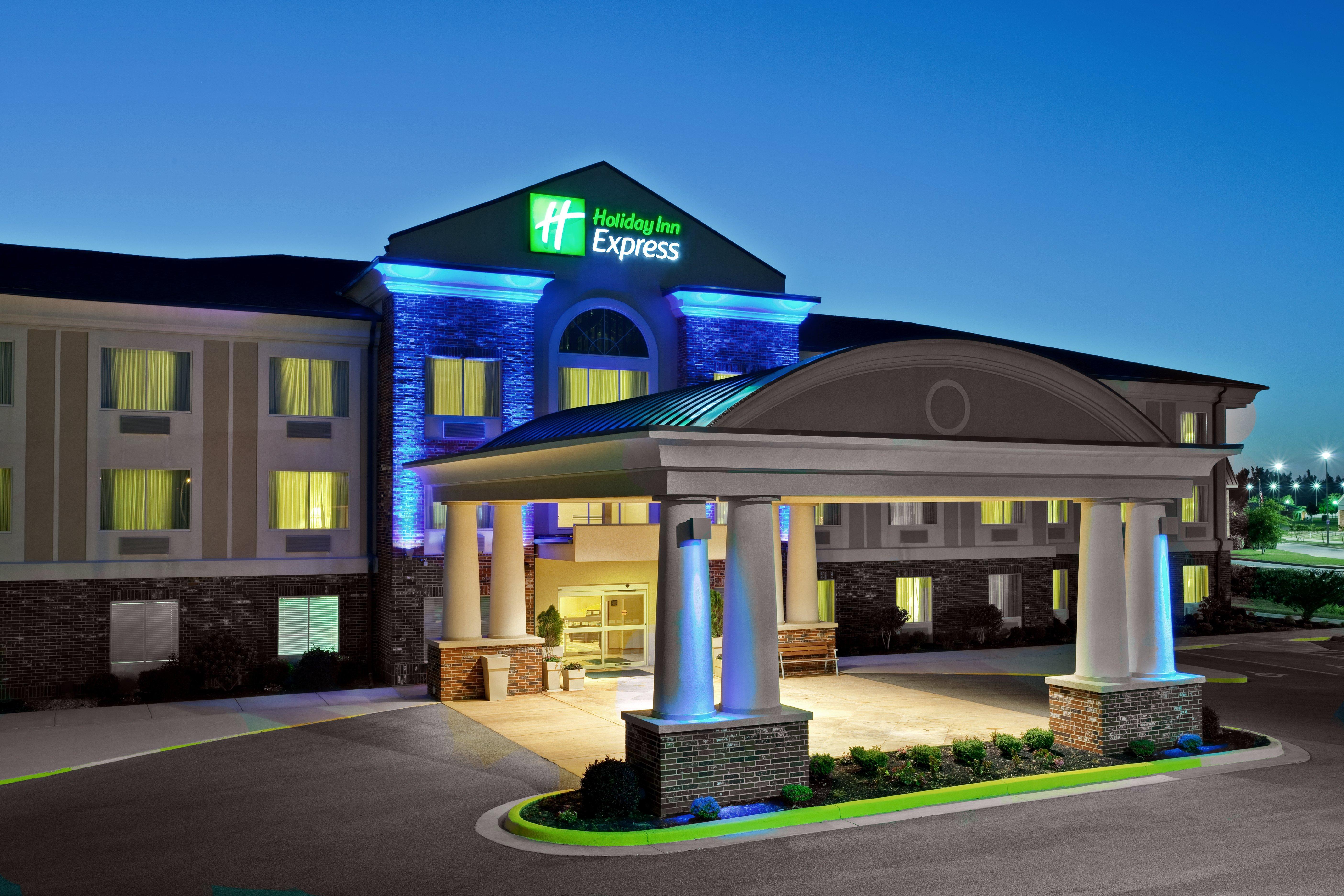 Holiday Inn Express Hotel & Suites Paragould, An Ihg Hotel Exterior photo