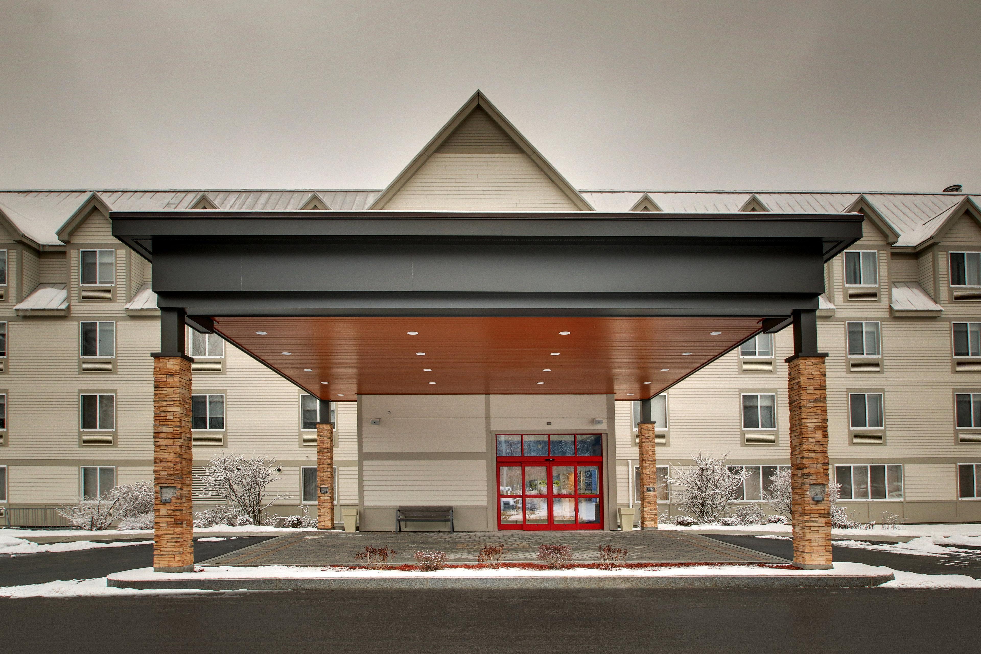 Holiday Inn Express & Suites - Lincoln East - White Mountains, An Ihg Hotel Exterior photo