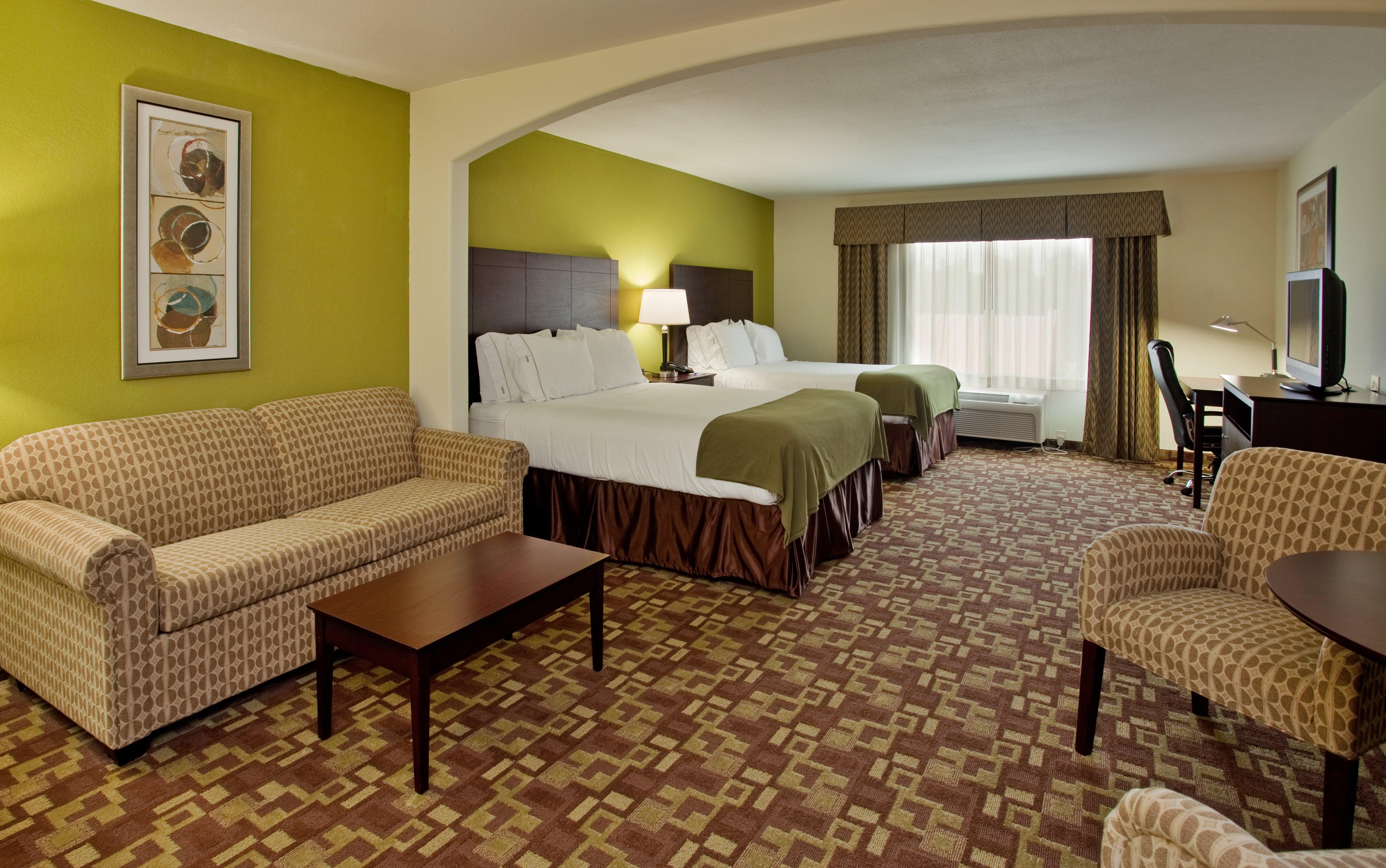 Holiday Inn Express Hotel & Suites Kansas City Sports Complex, An Ihg Hotel Room photo