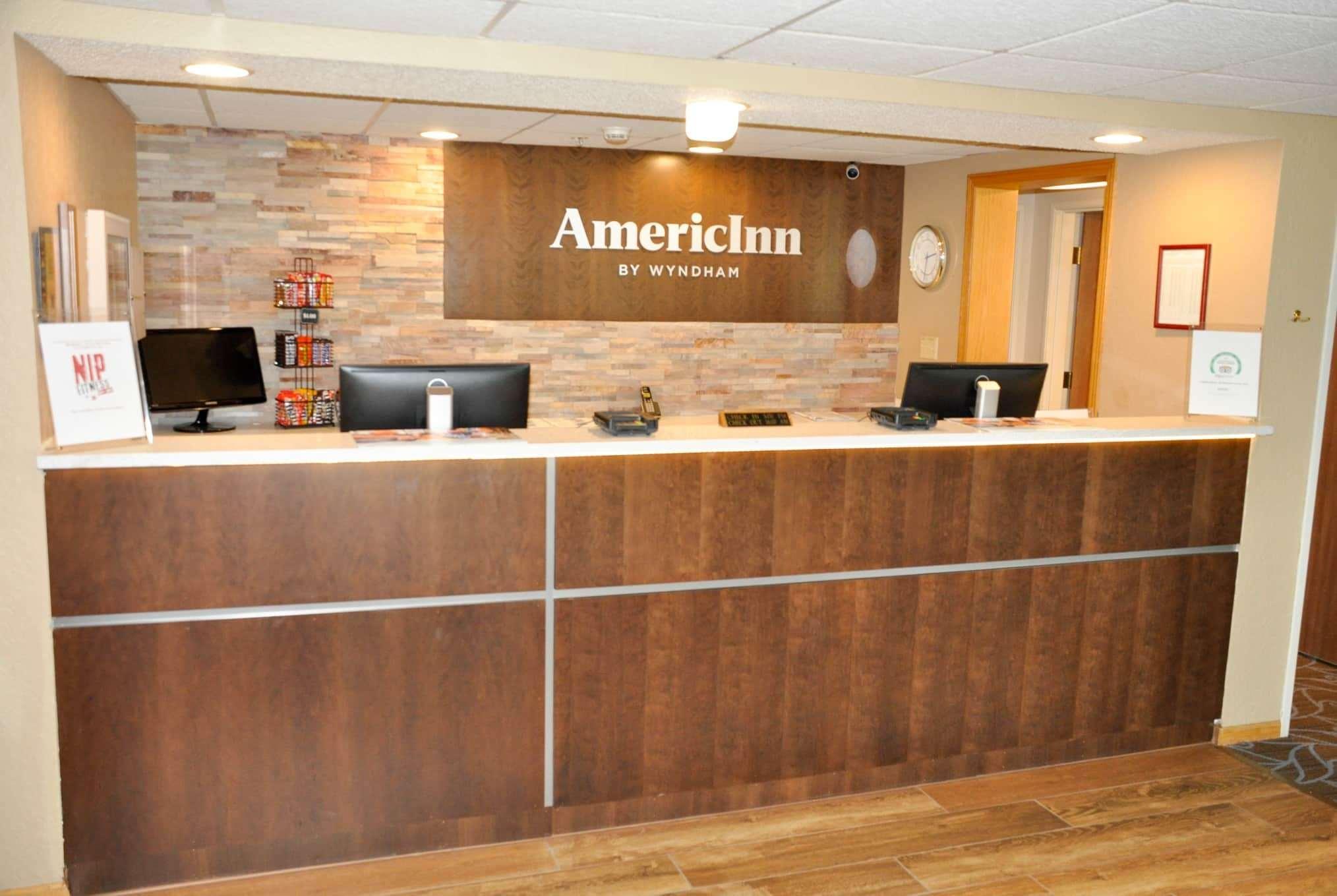 Americinn By Wyndham Clear Lake Exterior photo