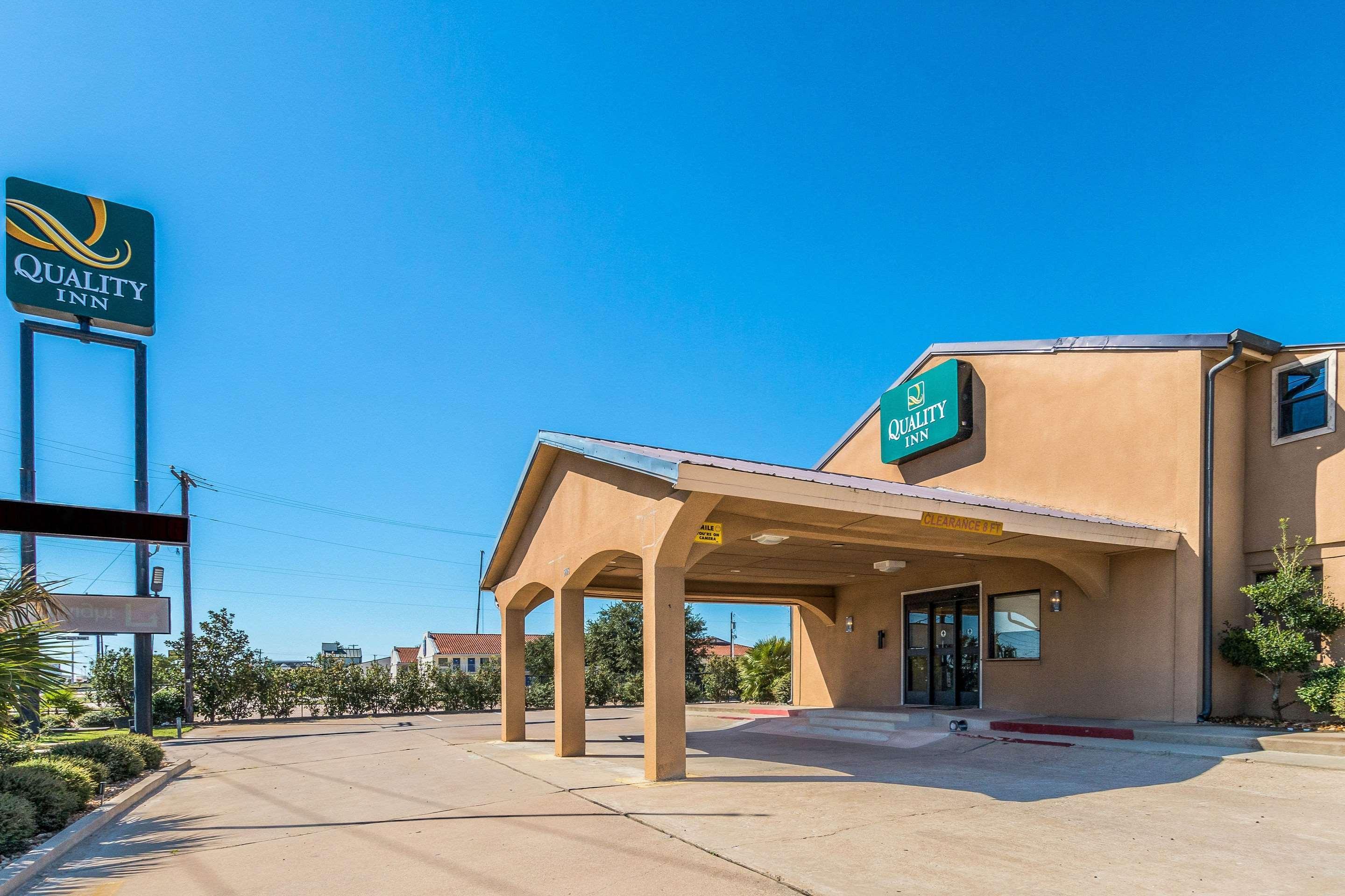 Quality Inn Corsicana Exterior photo