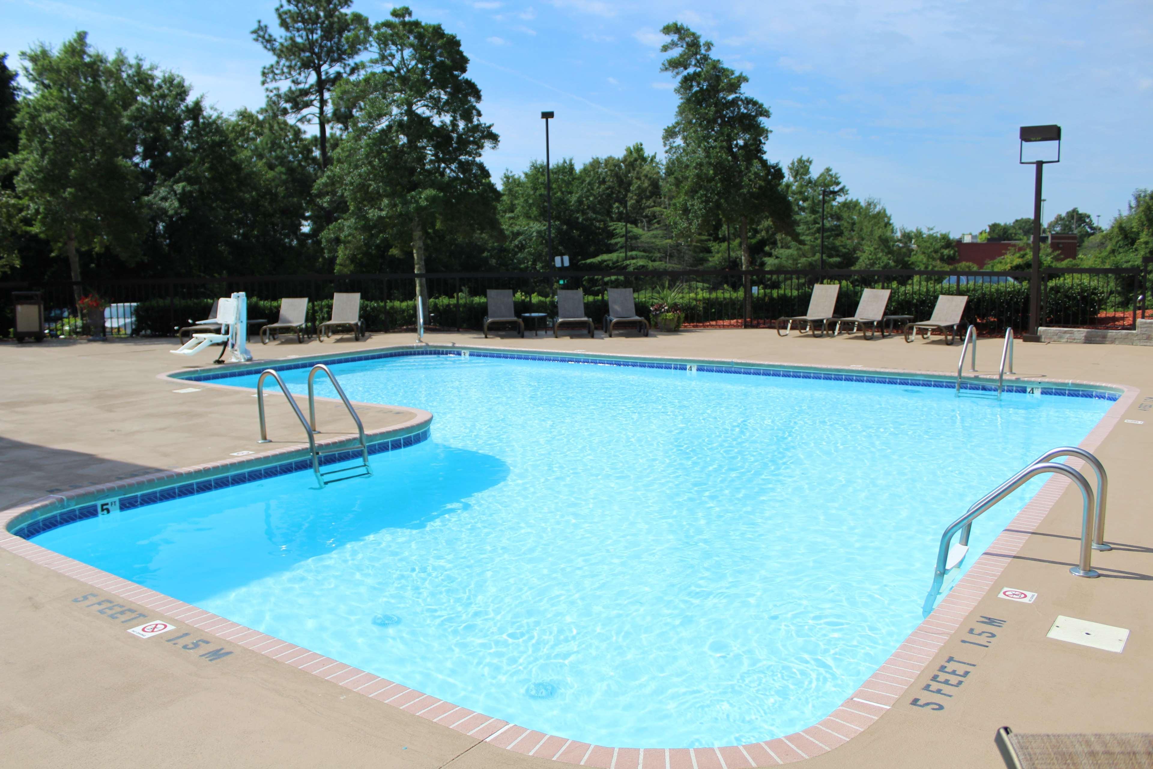 Surestay Plus Hotel By Best Western Southern Pines Pinehurst Exterior photo