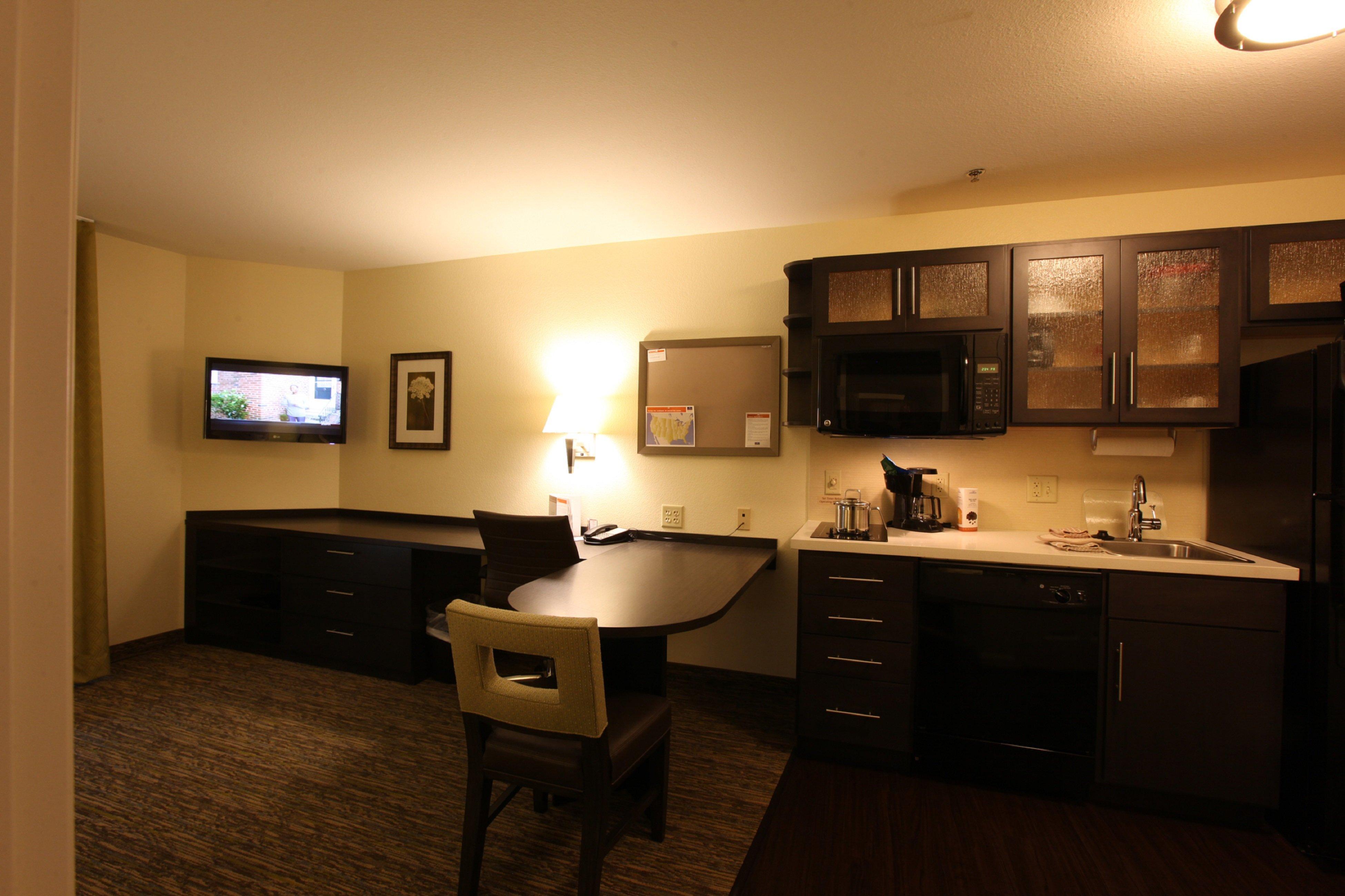 Candlewood Suites Saint Joseph Room photo