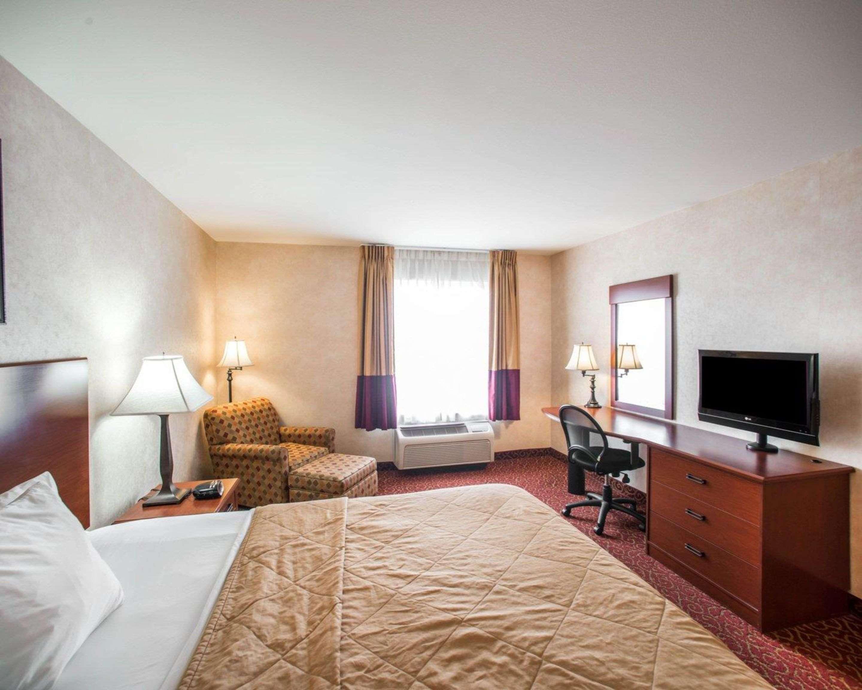 Sleep Inn & Suites Washington Near Peoria Exterior photo