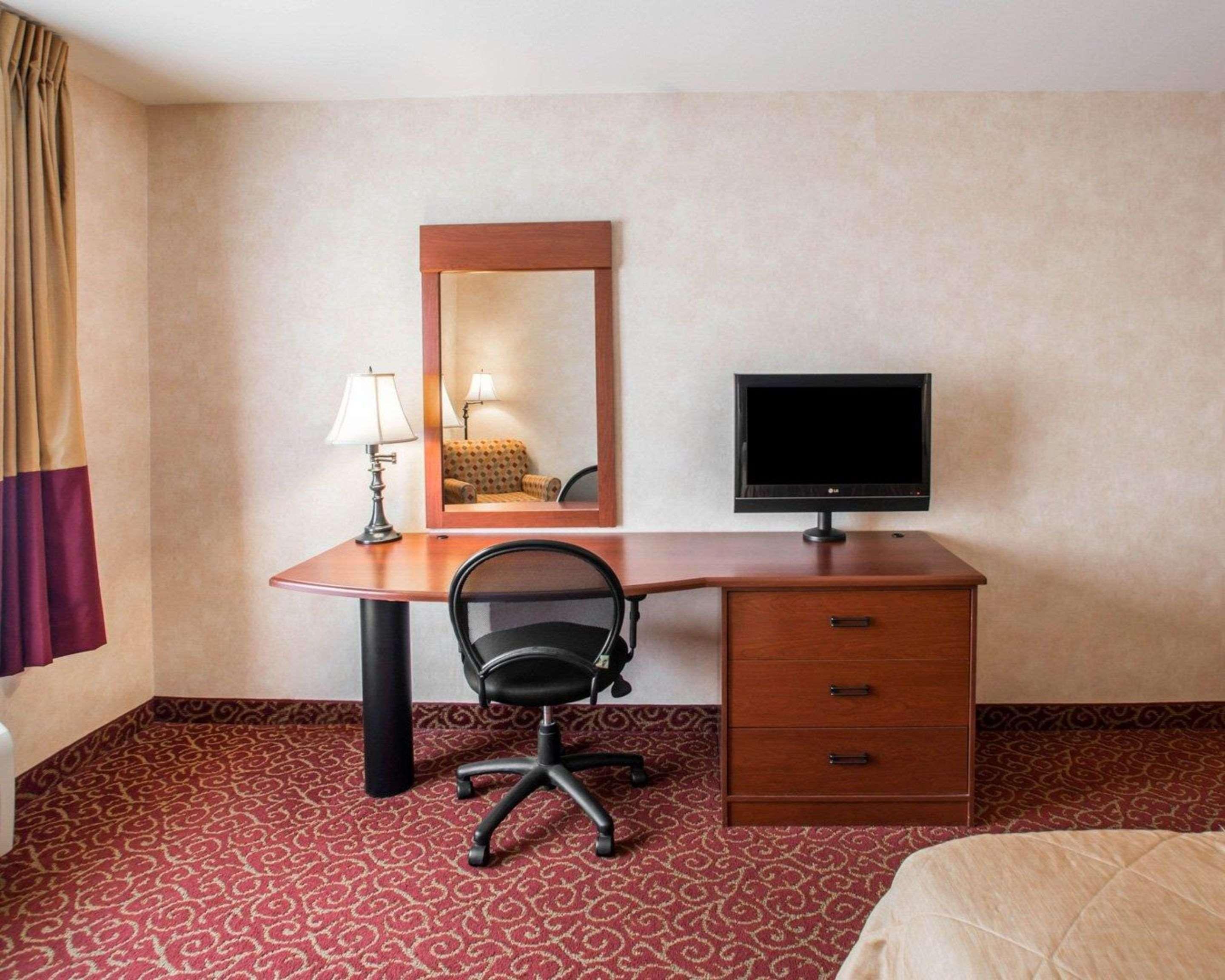 Sleep Inn & Suites Washington Near Peoria Exterior photo