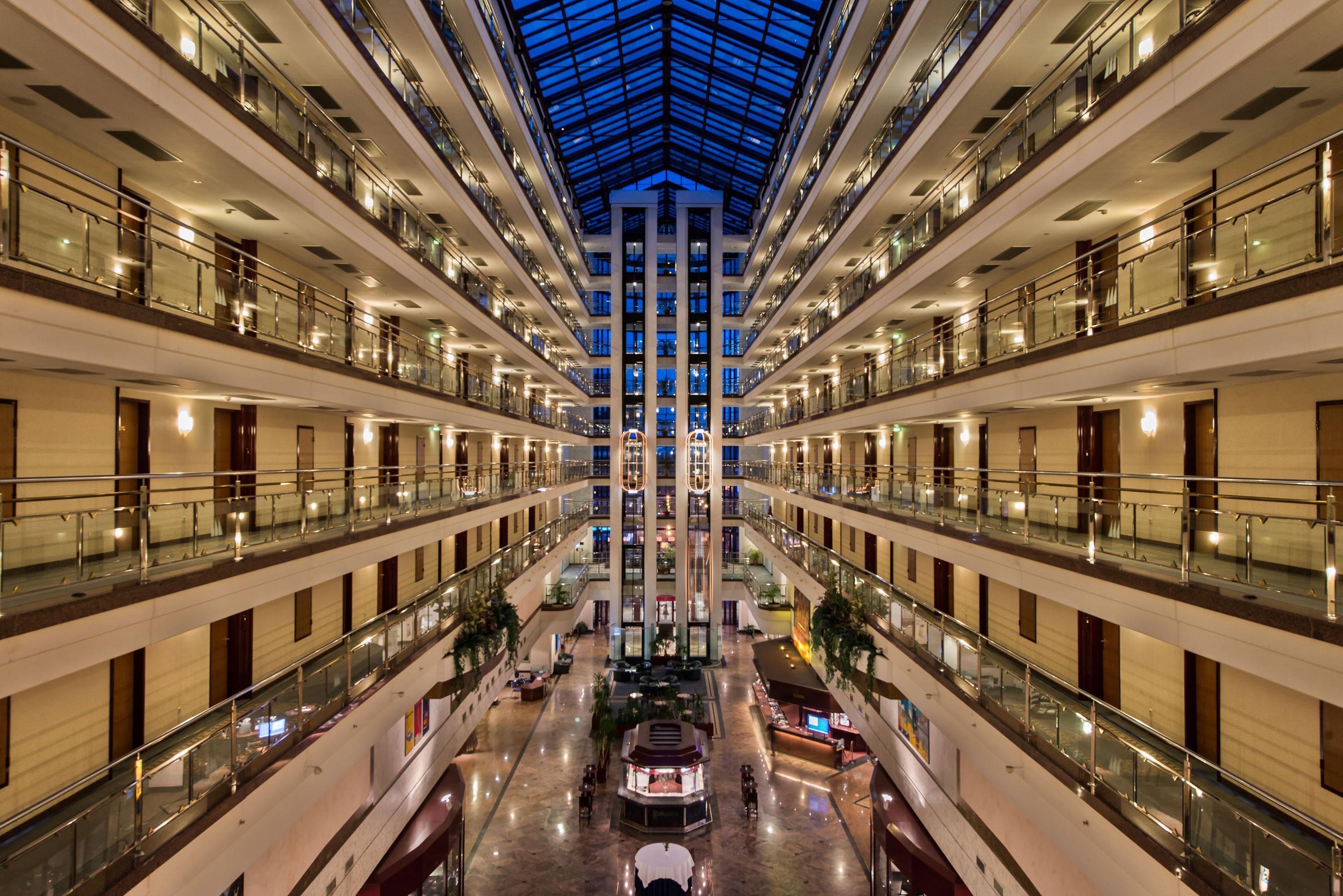 Maritim Hotel Magdeburg Exterior photo