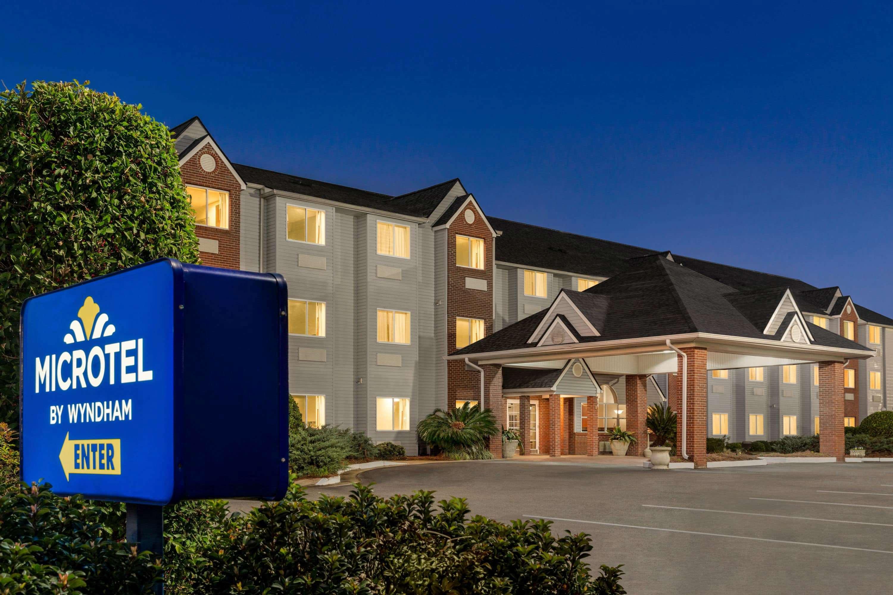 Microtel Inn & Suites By Wyndham Tifton Exterior photo