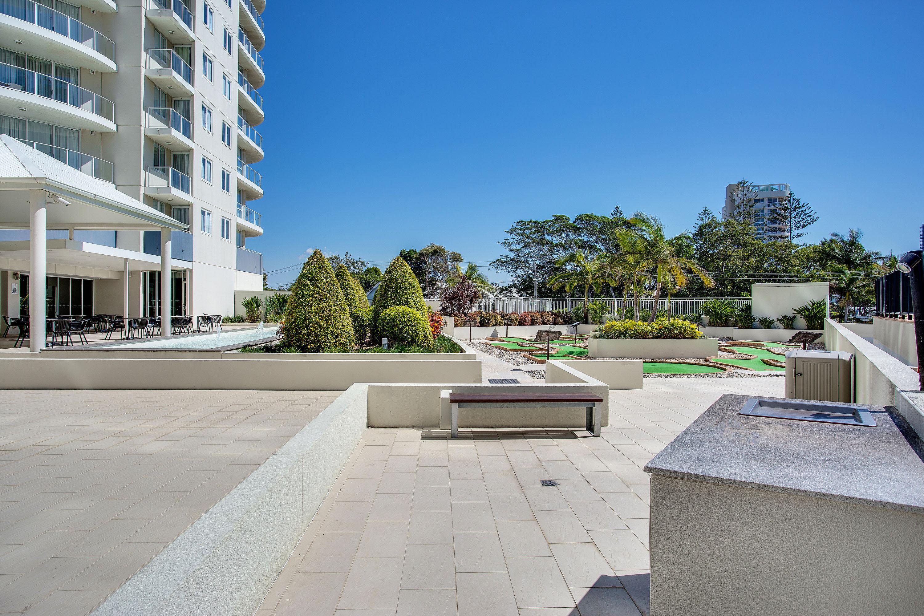 Mantra Twin Towns Hotel Tweed Heads Exterior photo