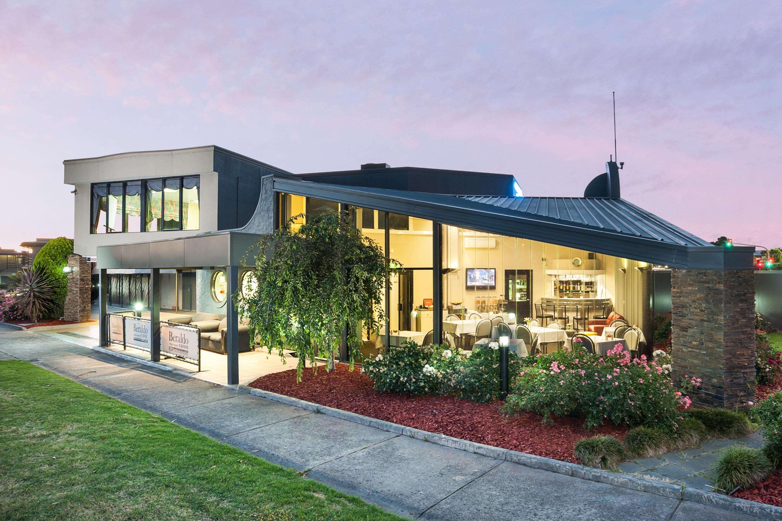 Best Western Mahoneys Motor Inn Melbourne Exterior photo