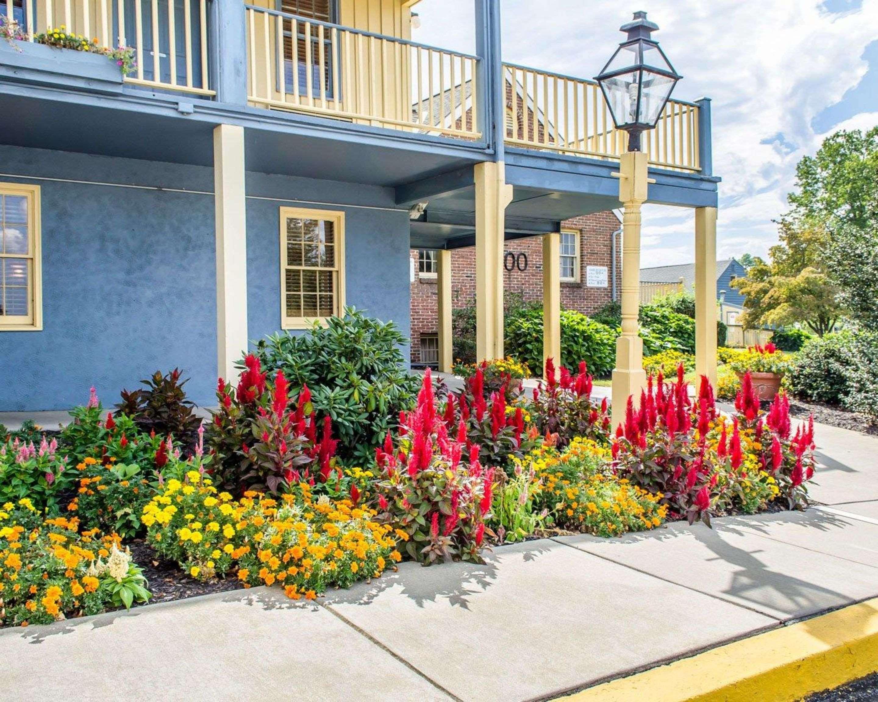 Clarion Inn Strasburg - Lancaster Exterior photo