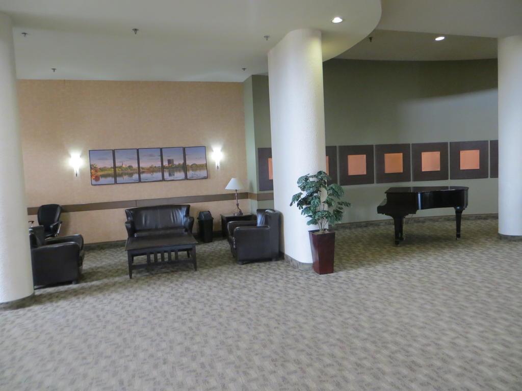 Paradise Inn & Conference Centre Grande Prairie Exterior photo