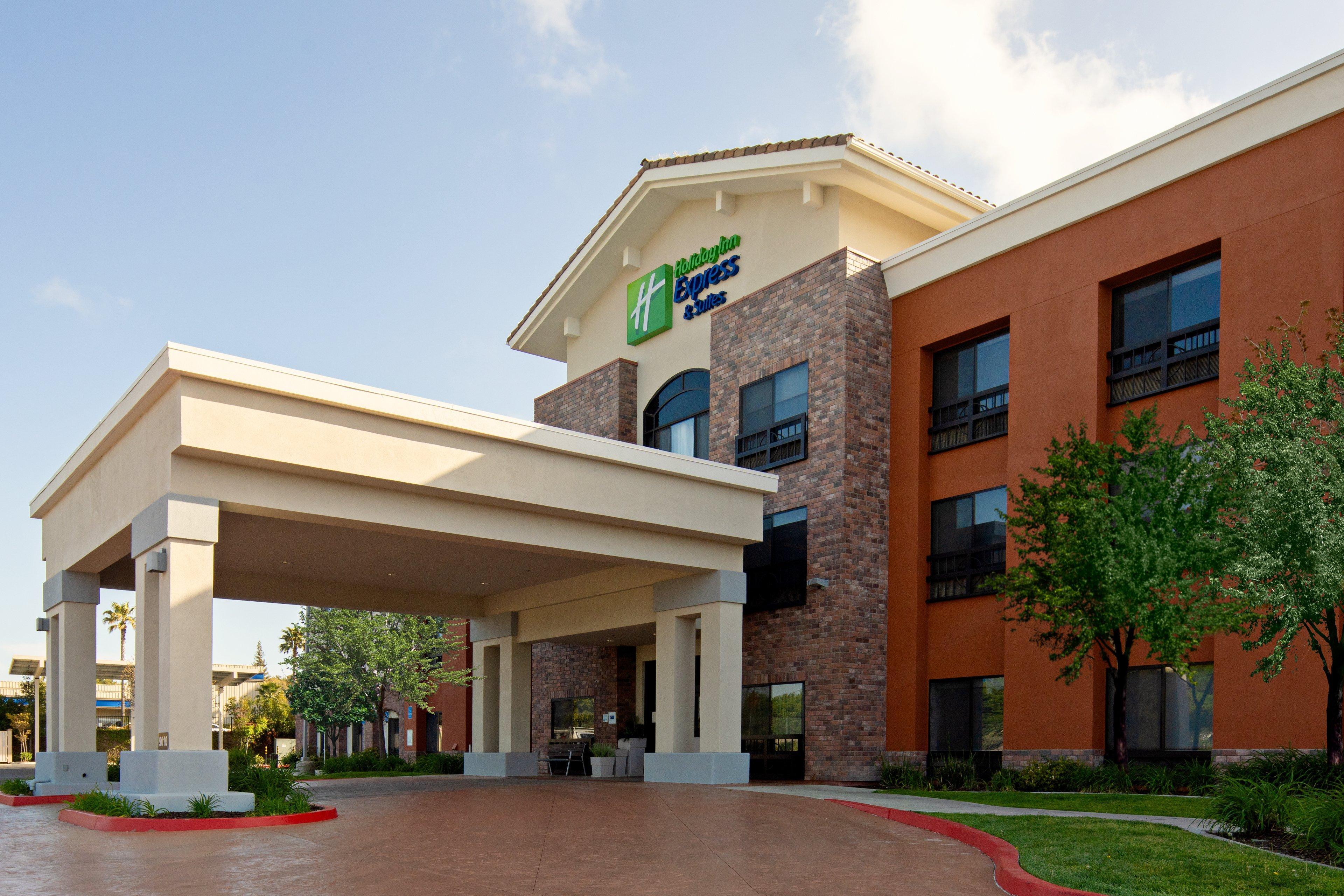 Holiday Inn Express Hotel & Suites Atascadero, An Ihg Hotel Exterior photo