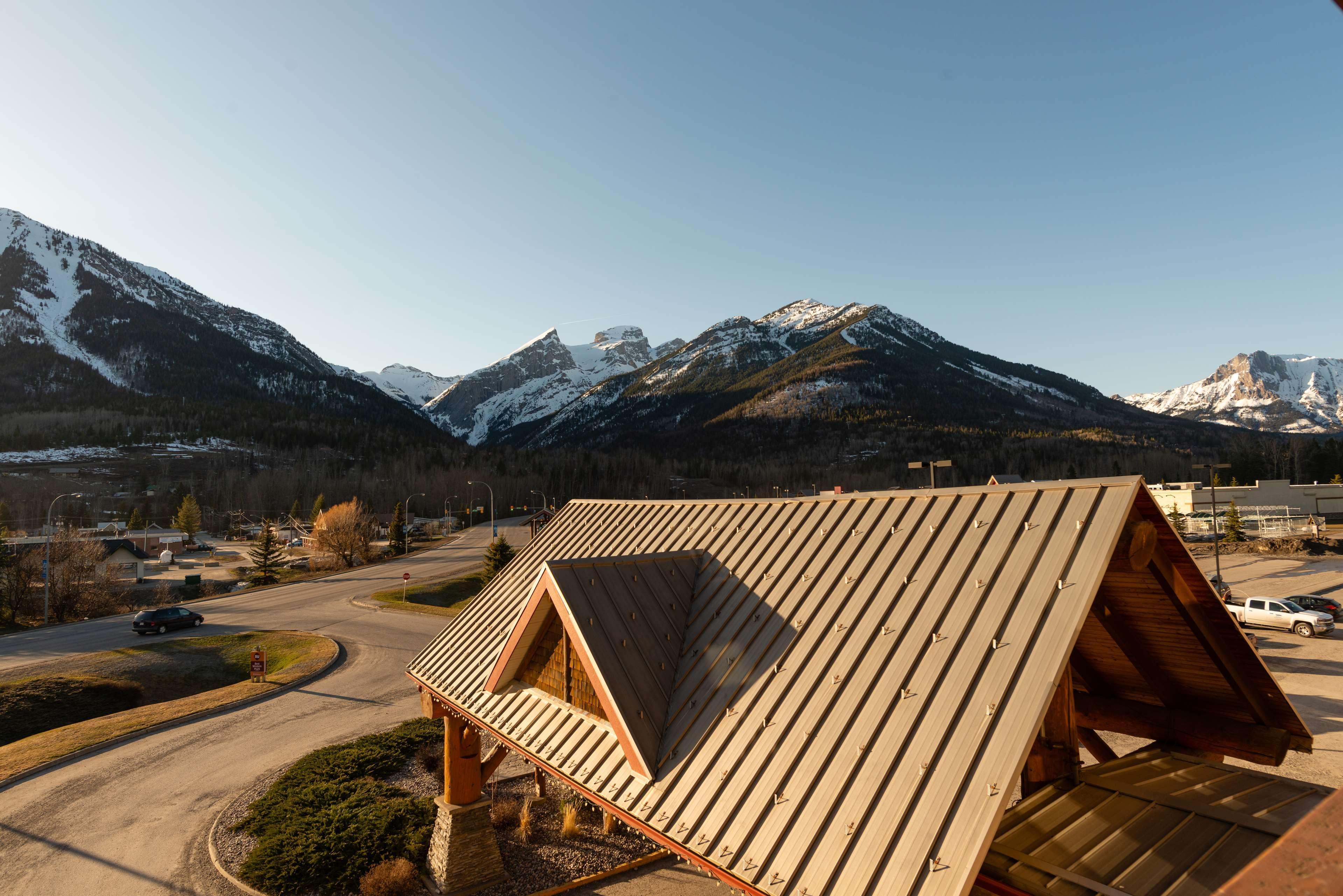 Best Western Plus Fernie Mountain Lodge Exterior photo