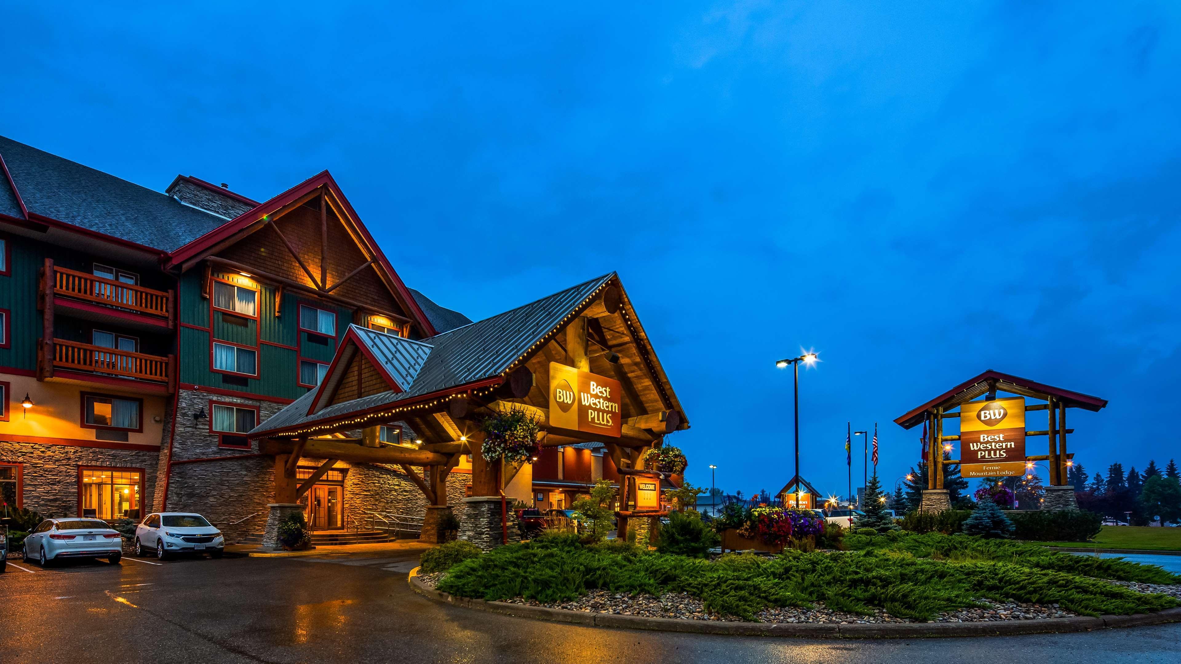 Best Western Plus Fernie Mountain Lodge Exterior photo