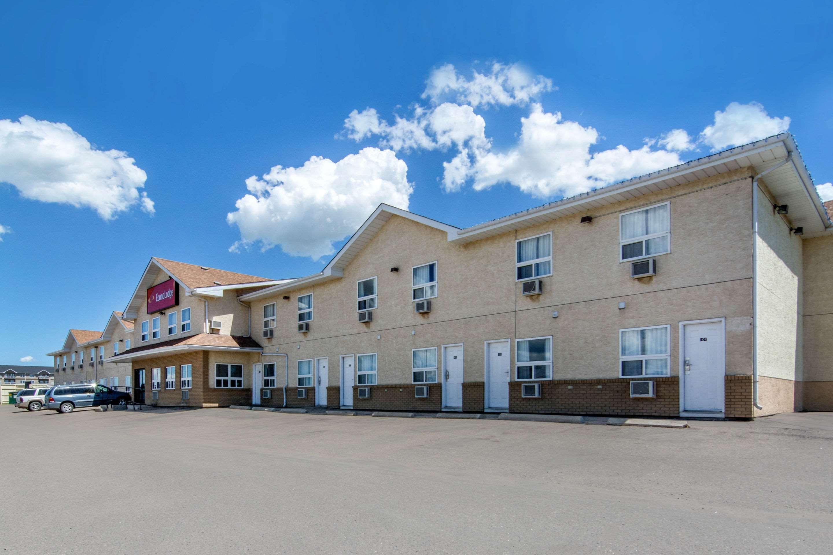 Econo Lodge Regina Exterior photo