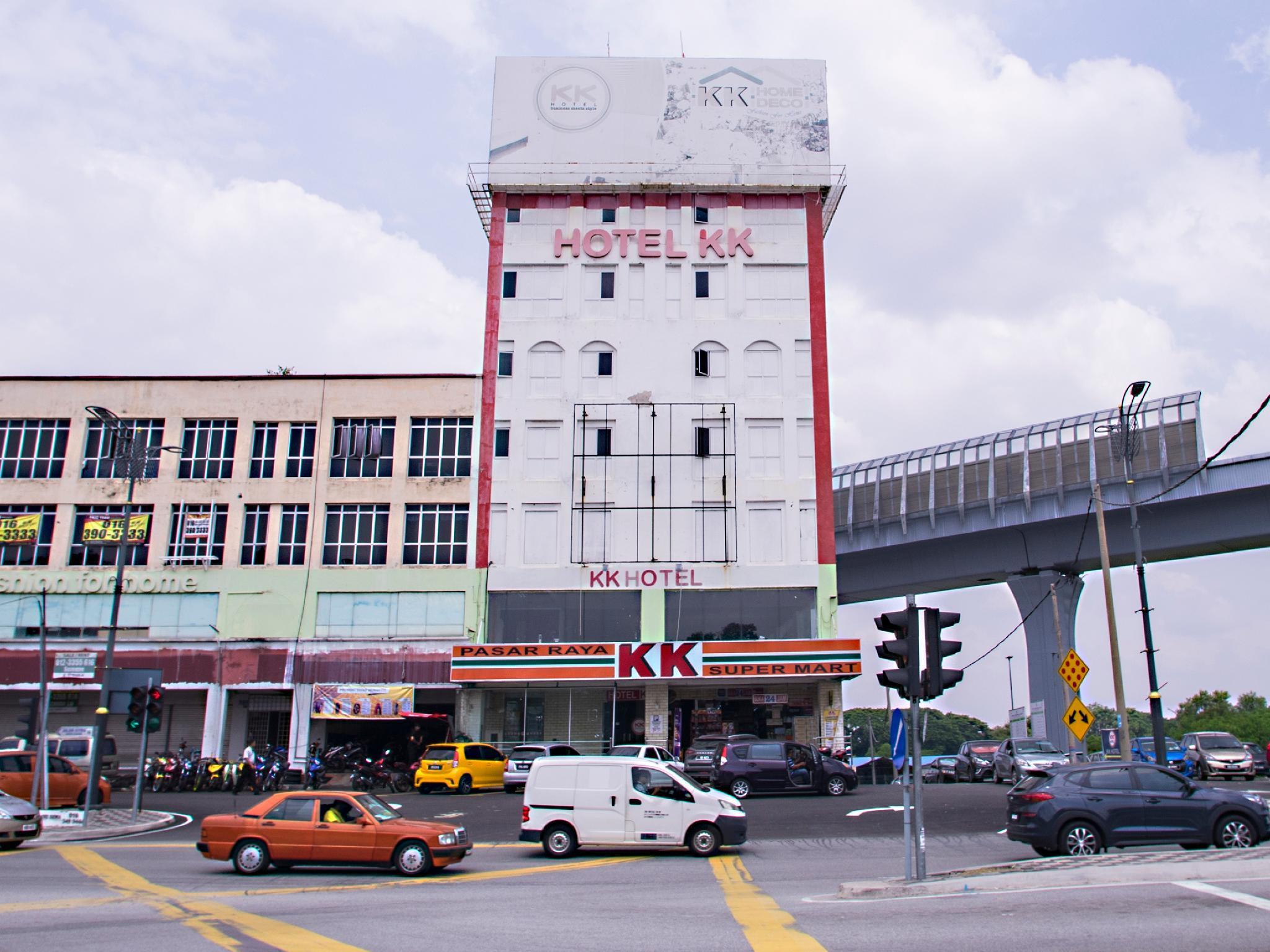 Super Oyo Swing & Pillows Kajang Hotel Near Stadium Kajang Station Exterior photo