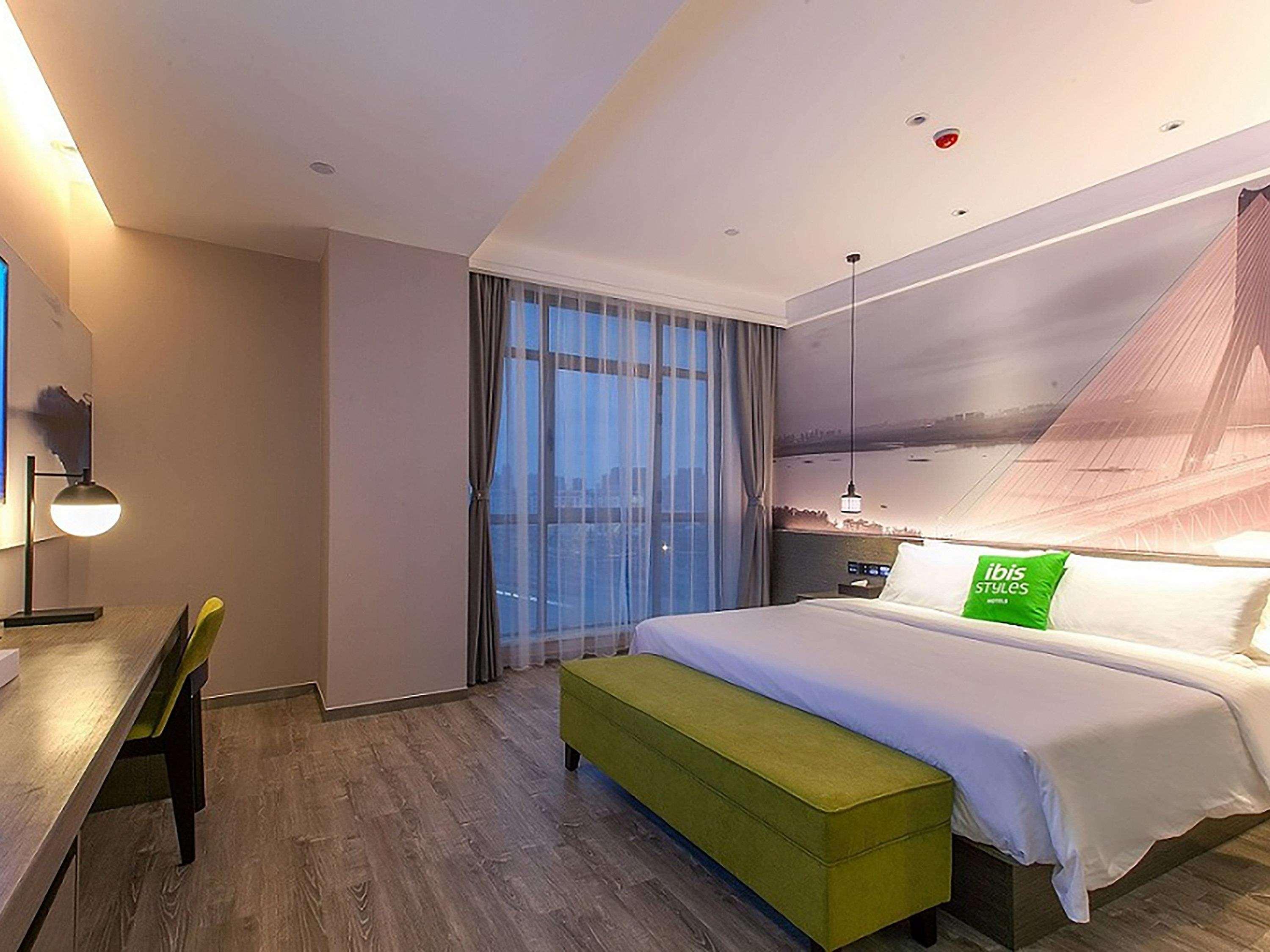 Ibis Styles Wuhan Optics Valley Square Hotel Exterior photo