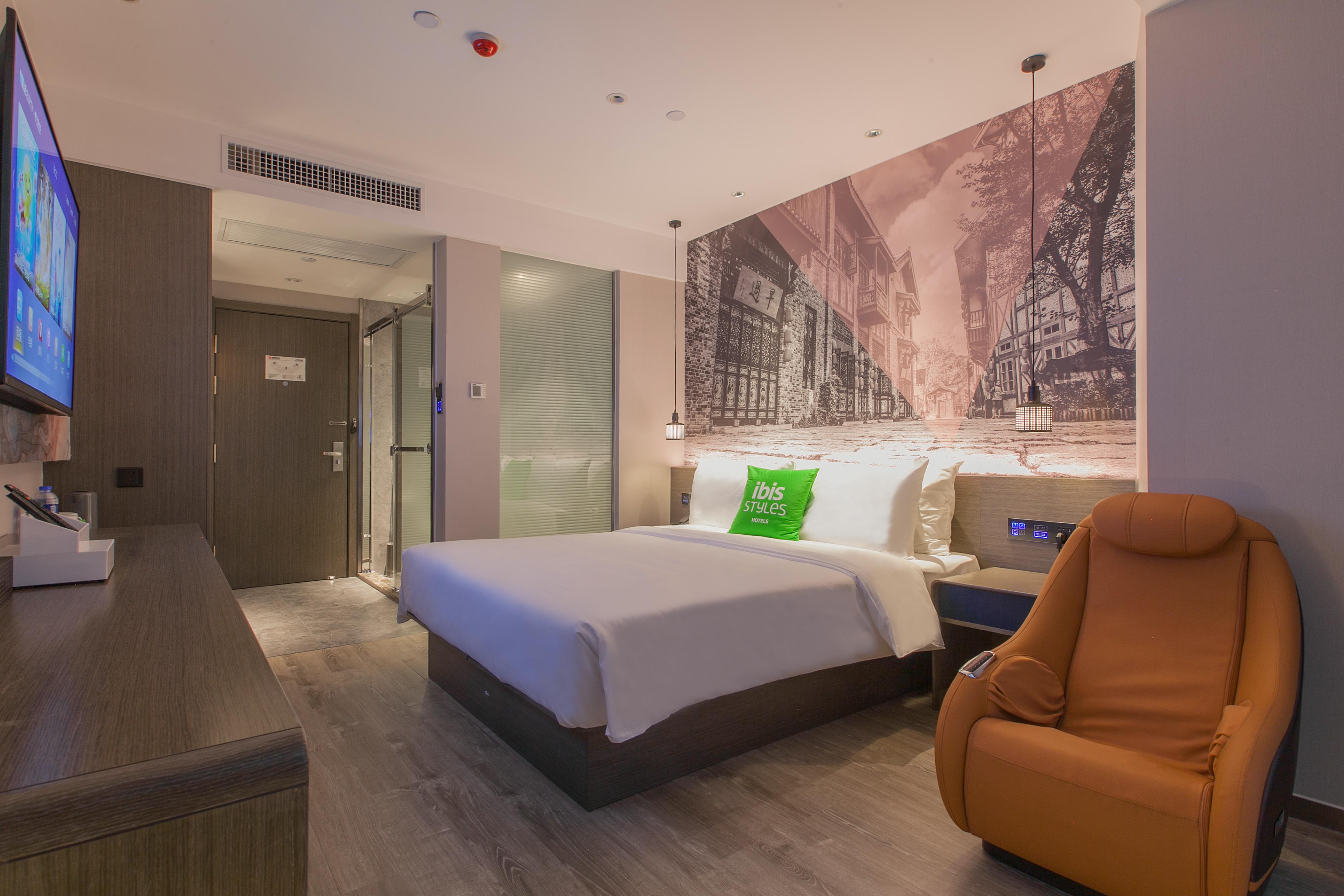 Ibis Styles Wuhan Optics Valley Square Hotel Exterior photo