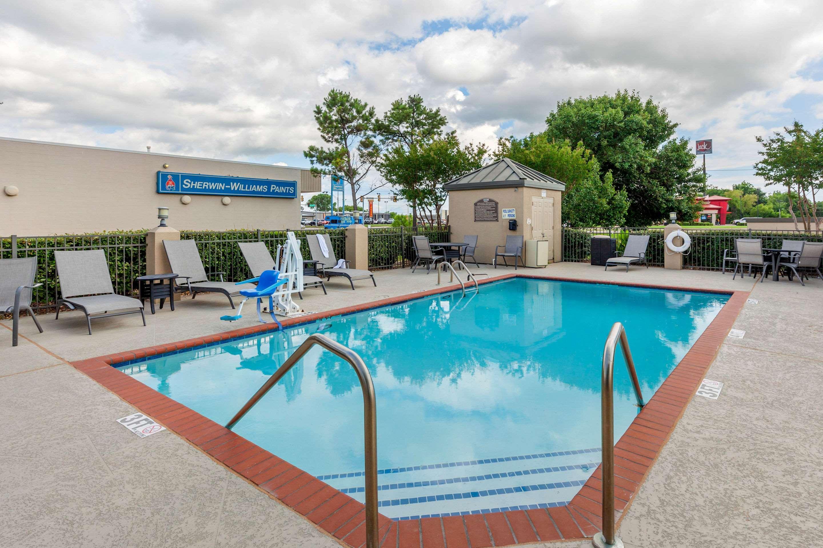 Quality Inn & Suites Durant Exterior photo