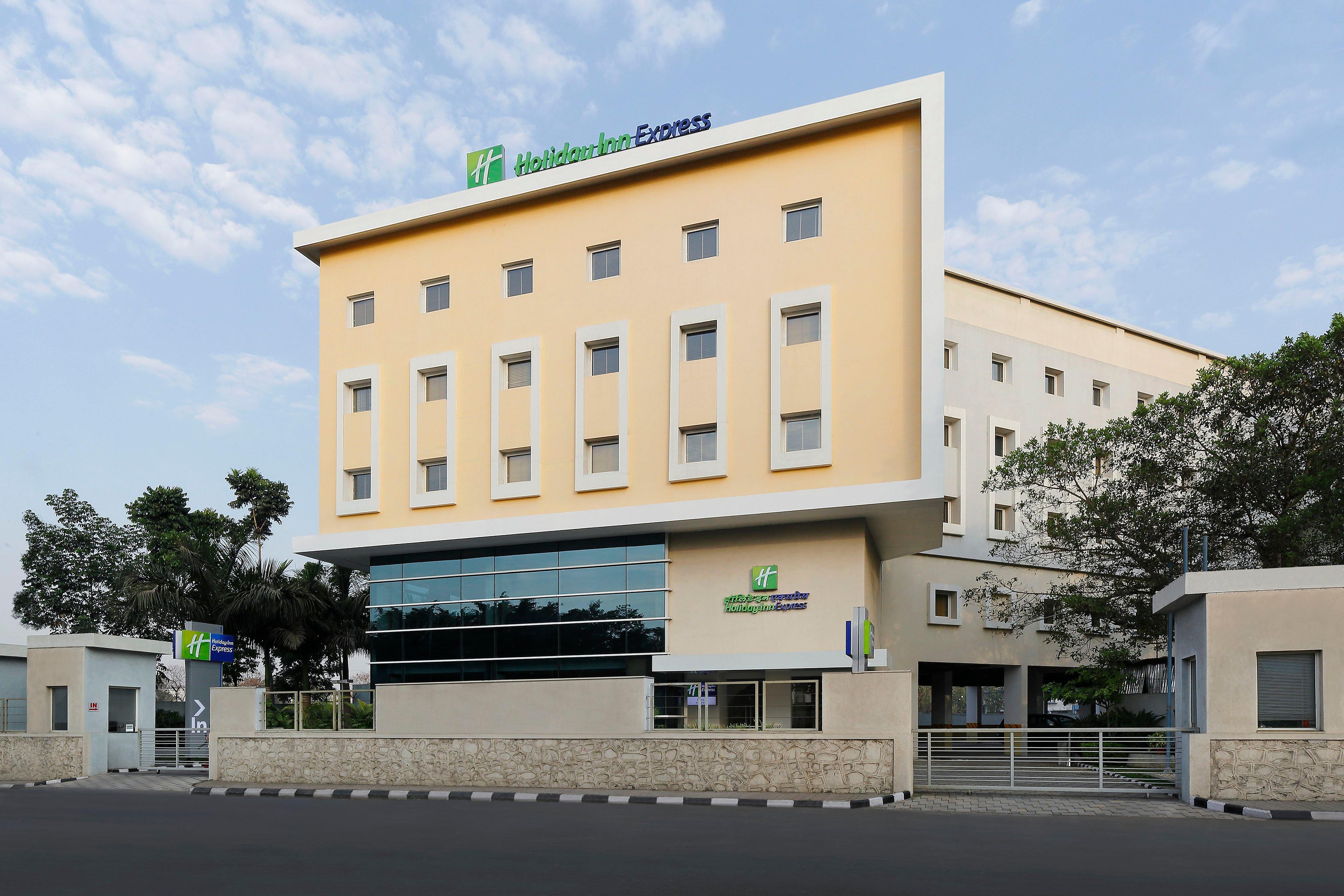 Holiday Inn Express Pune Pimpri, An Ihg Hotel Exterior photo