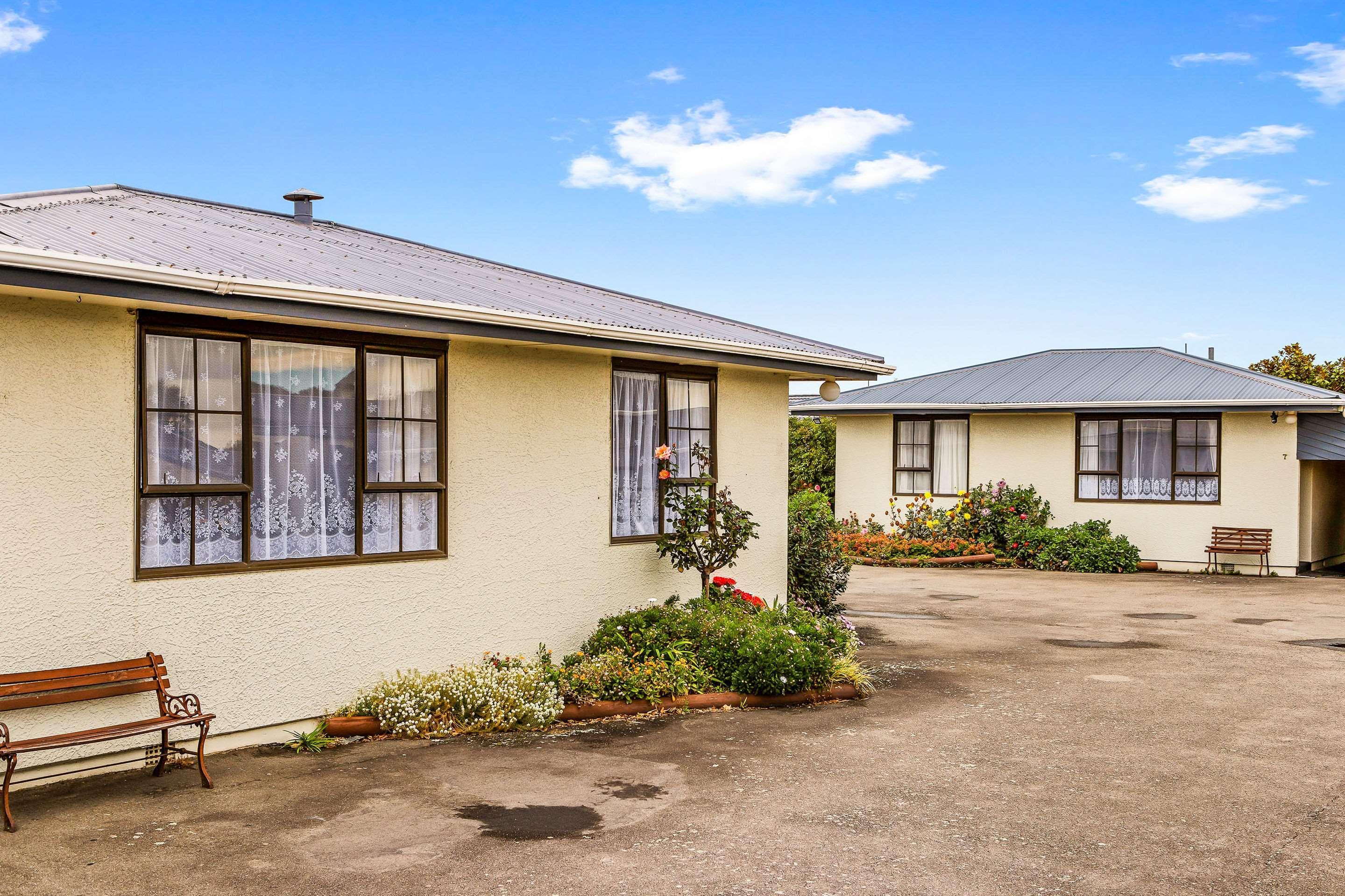 Econo Lodge Canterbury Court Motel Christchurch Exterior photo