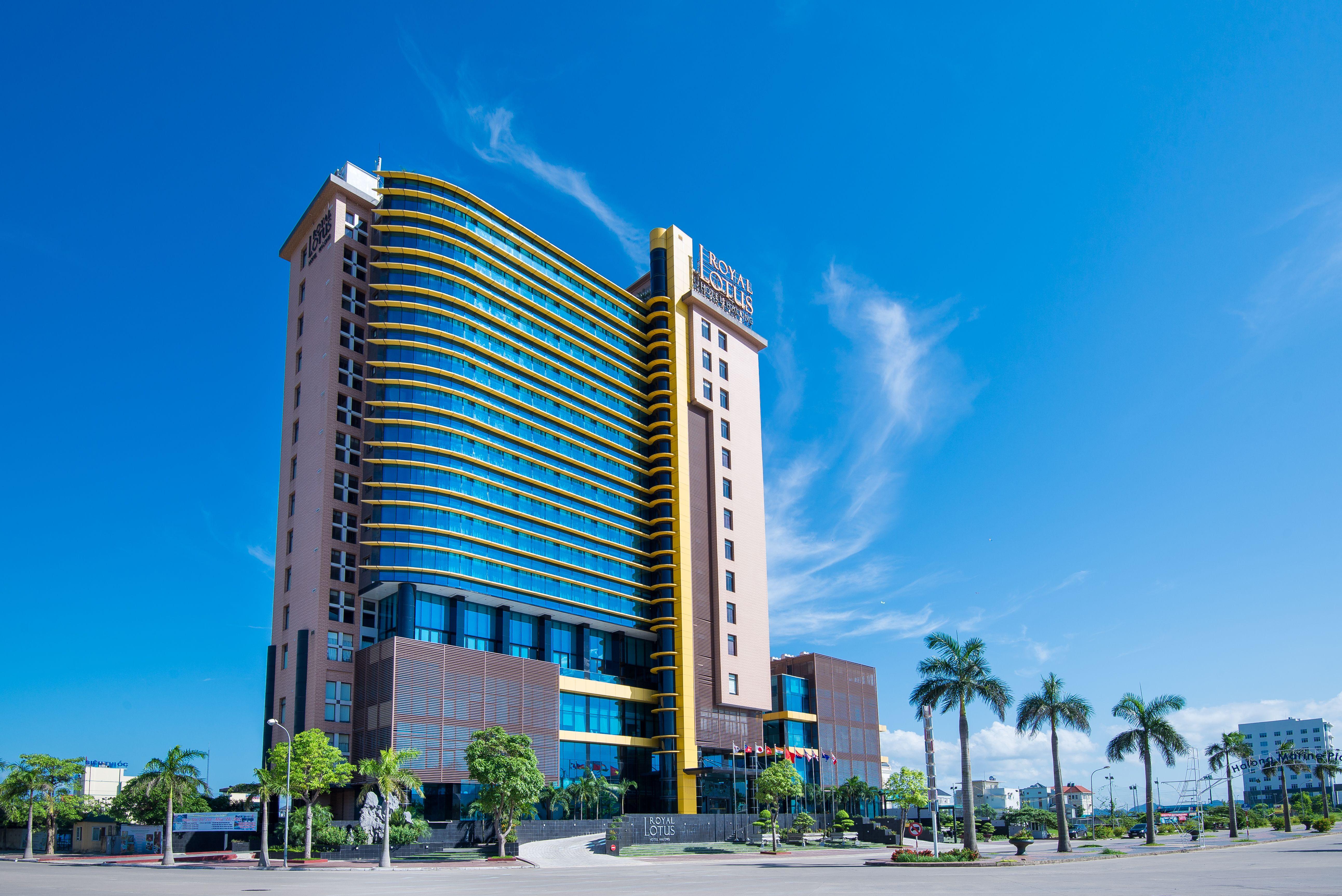 Royal Lotus Hotel Ha Long Exterior photo