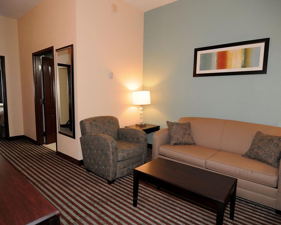 Comfort Inn & Suites Grenada Exterior photo
