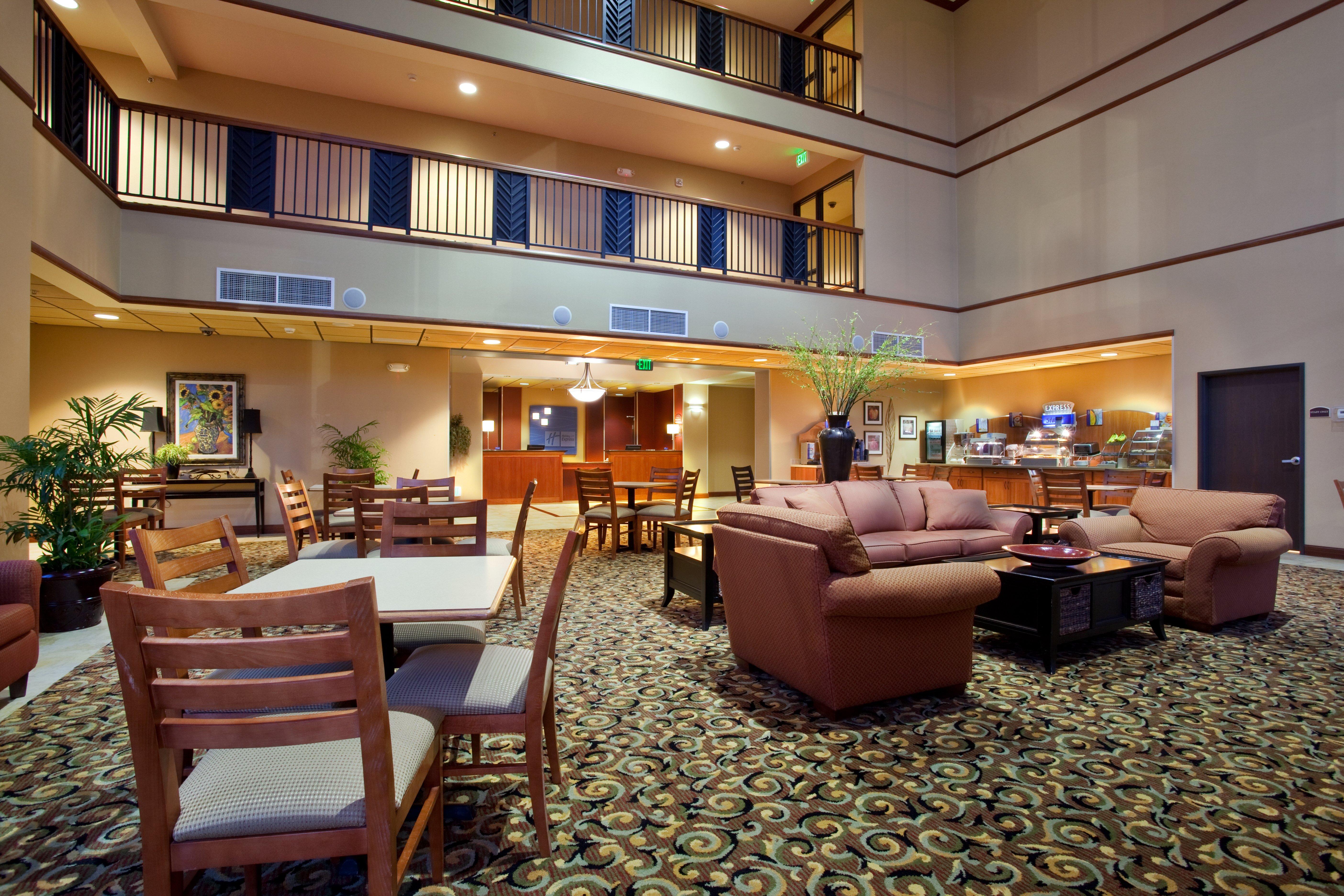 Comfort Inn & Suites Goodland Exterior photo
