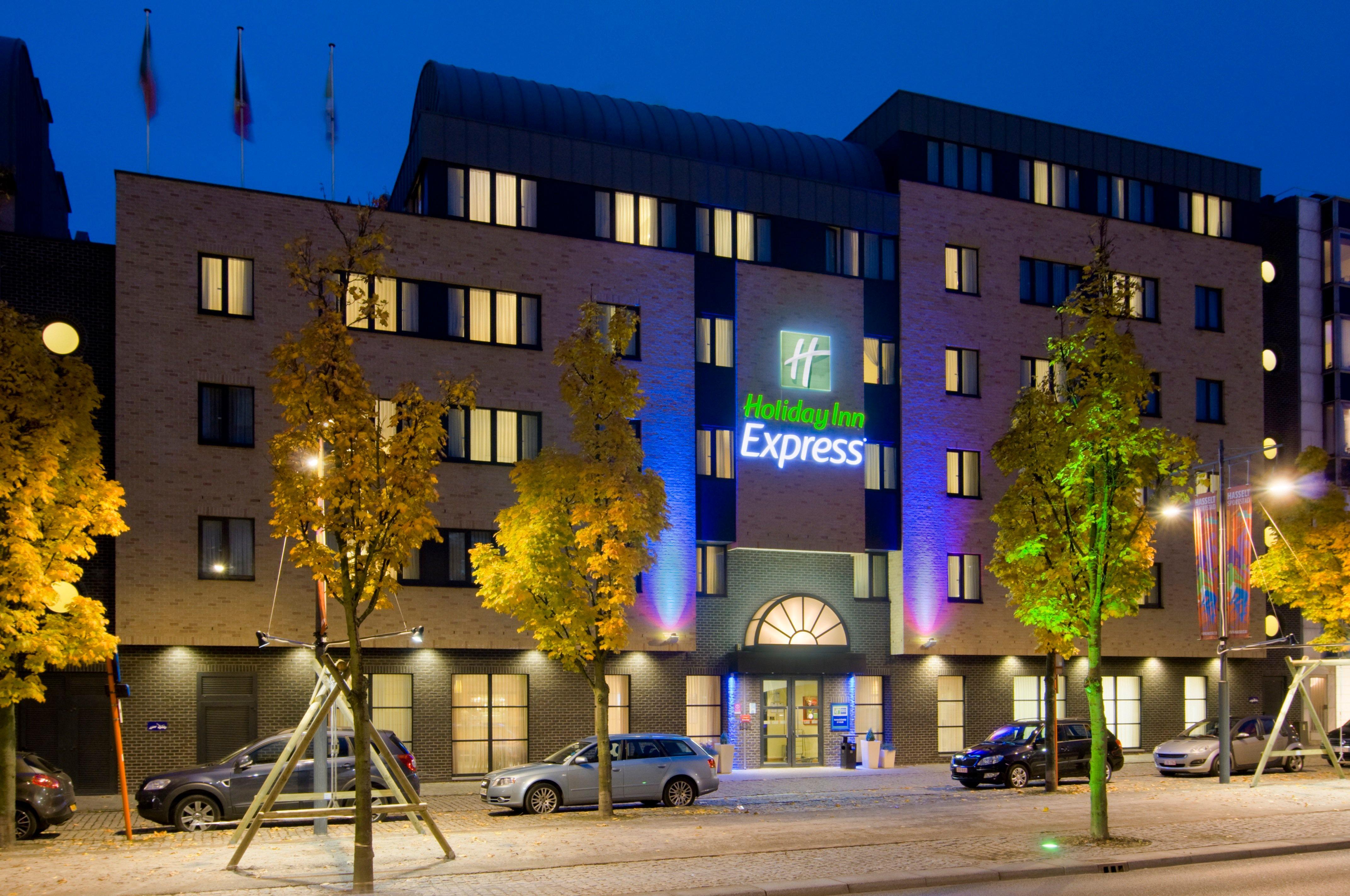 Holiday Inn Express Hasselt, An Ihg Hotel Exterior photo