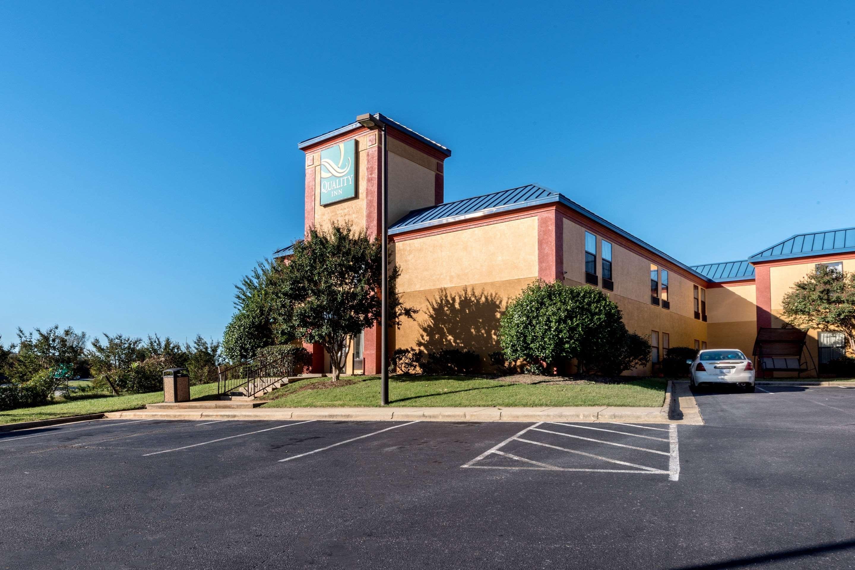 Quality Inn & Suites Clemmons I-40 Exterior photo
