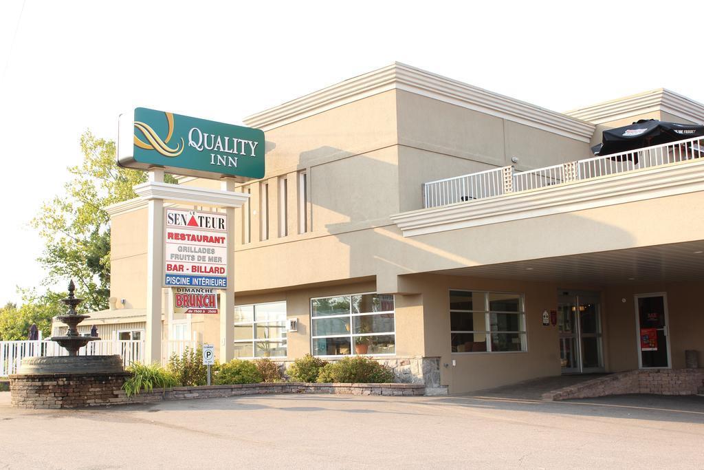 Quality Inn Mont-Laurier Exterior photo