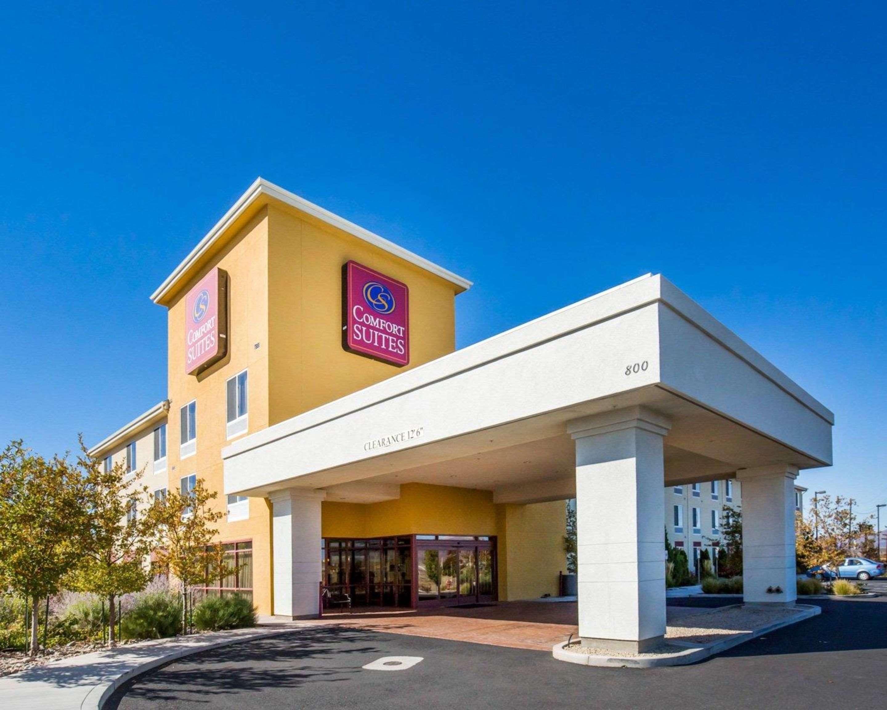 Comfort Suites Fernley Exterior photo