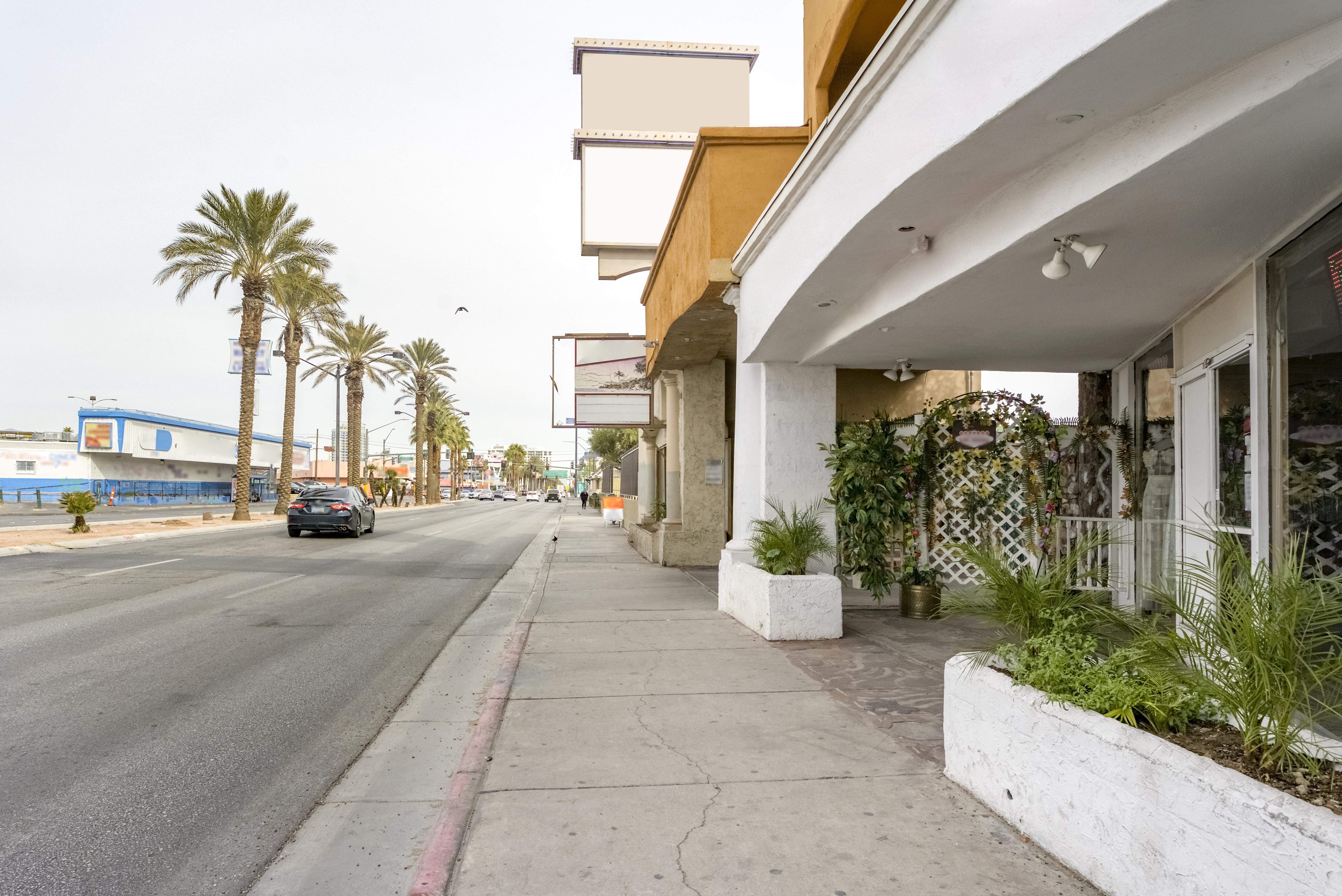 Oyo Oasis Motel Las Vegas I-15 Exterior photo