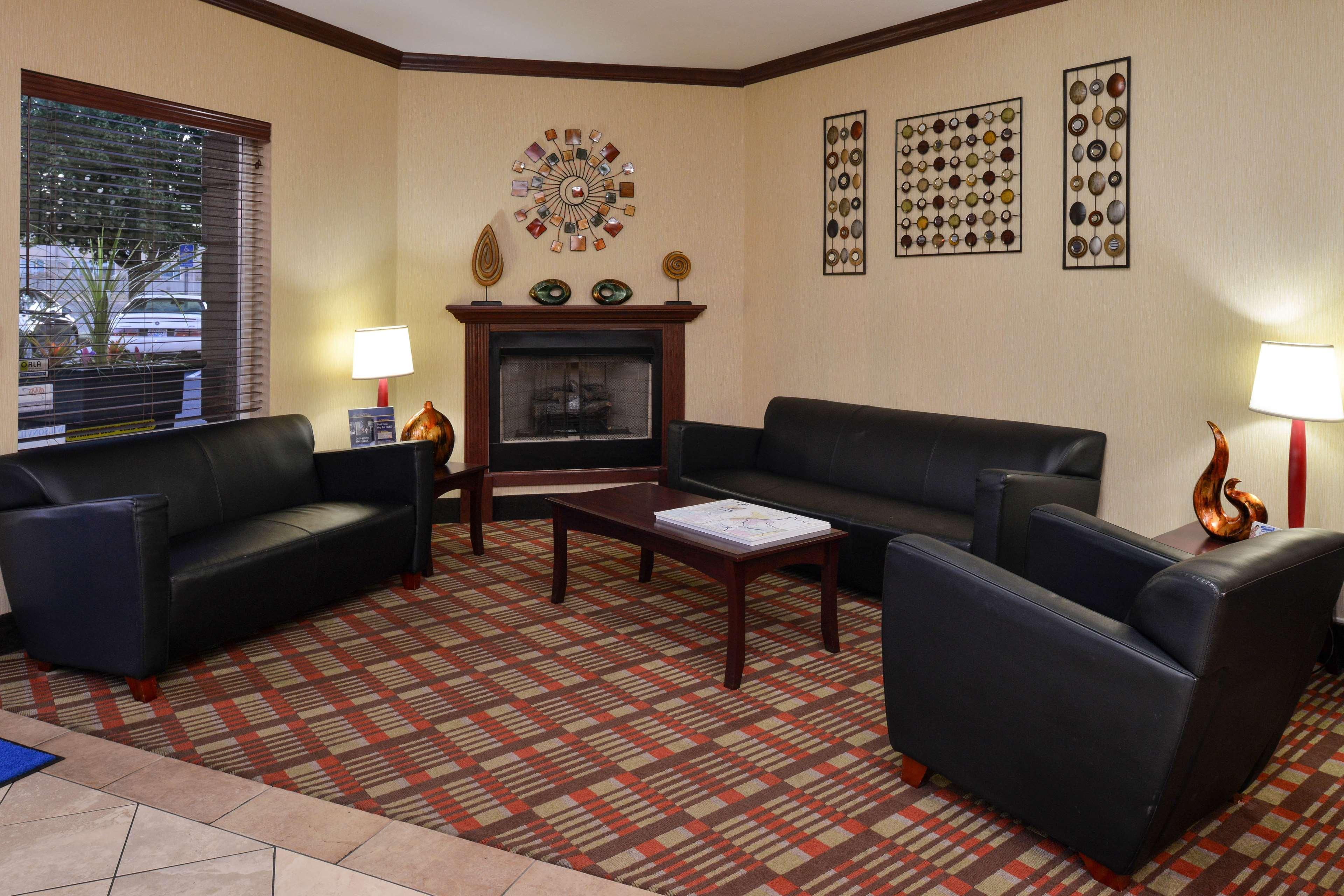 Best Western Wilsonville Inn & Suites Exterior photo
