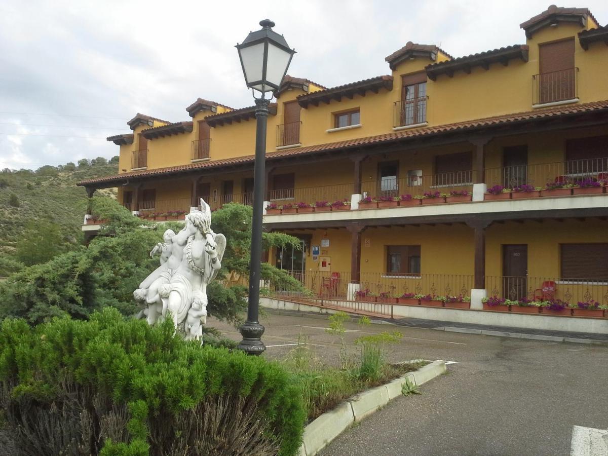Hotel Milagros Rio Riaza Exterior photo